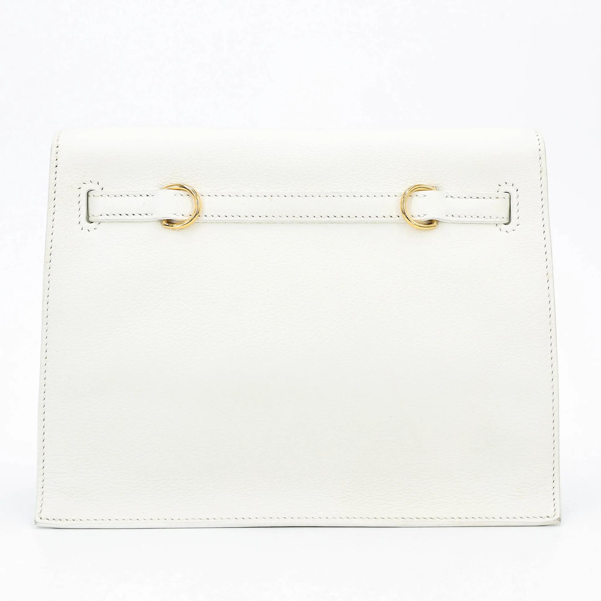 Very Good ( Rank A) HERMÈS Kelly Danse White (01) Evercolor Gold hardware U (2022) - 2