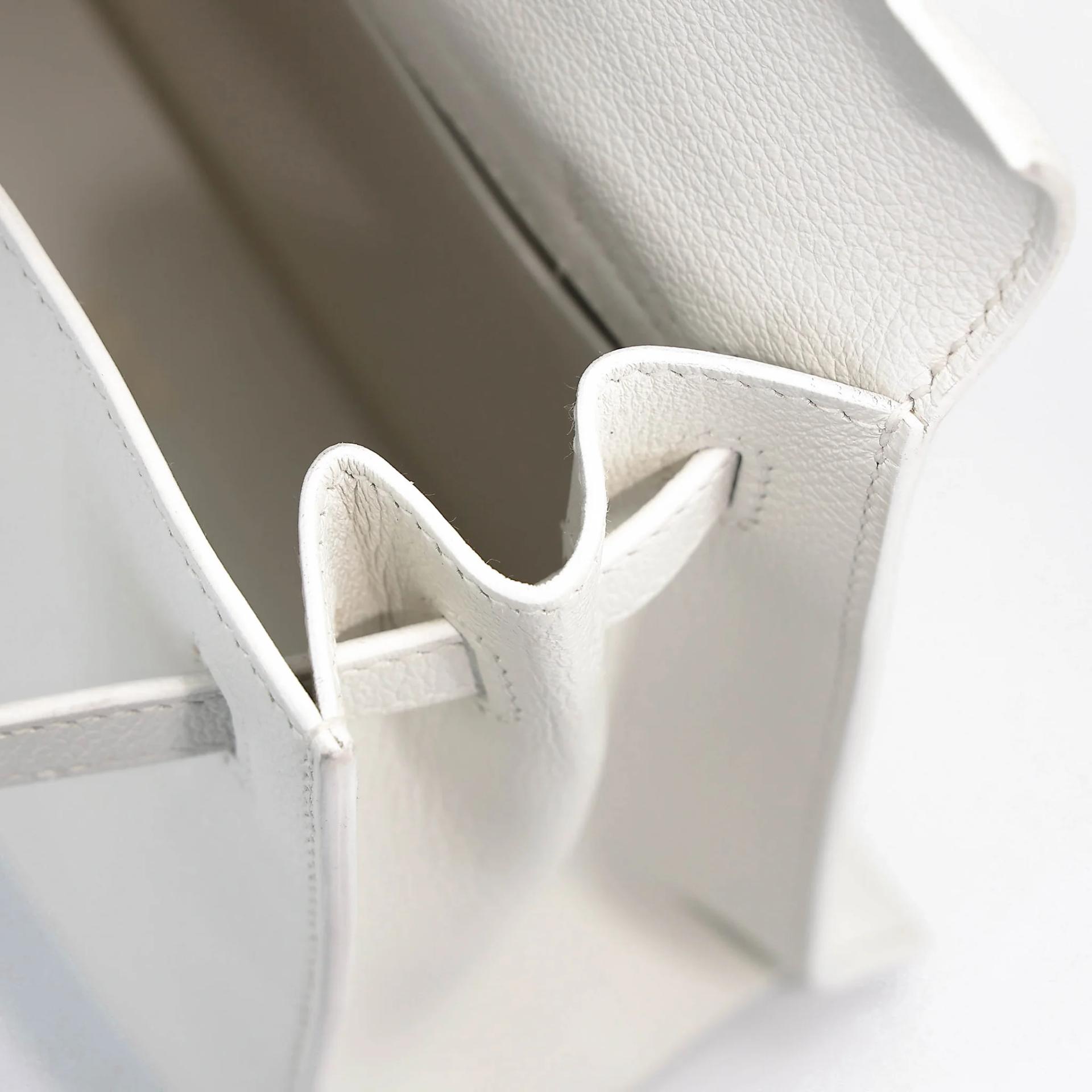 Very Good ( Rank A) HERMÈS Kelly Danse White (01) Evercolor Gold hardware U (2022) - 29