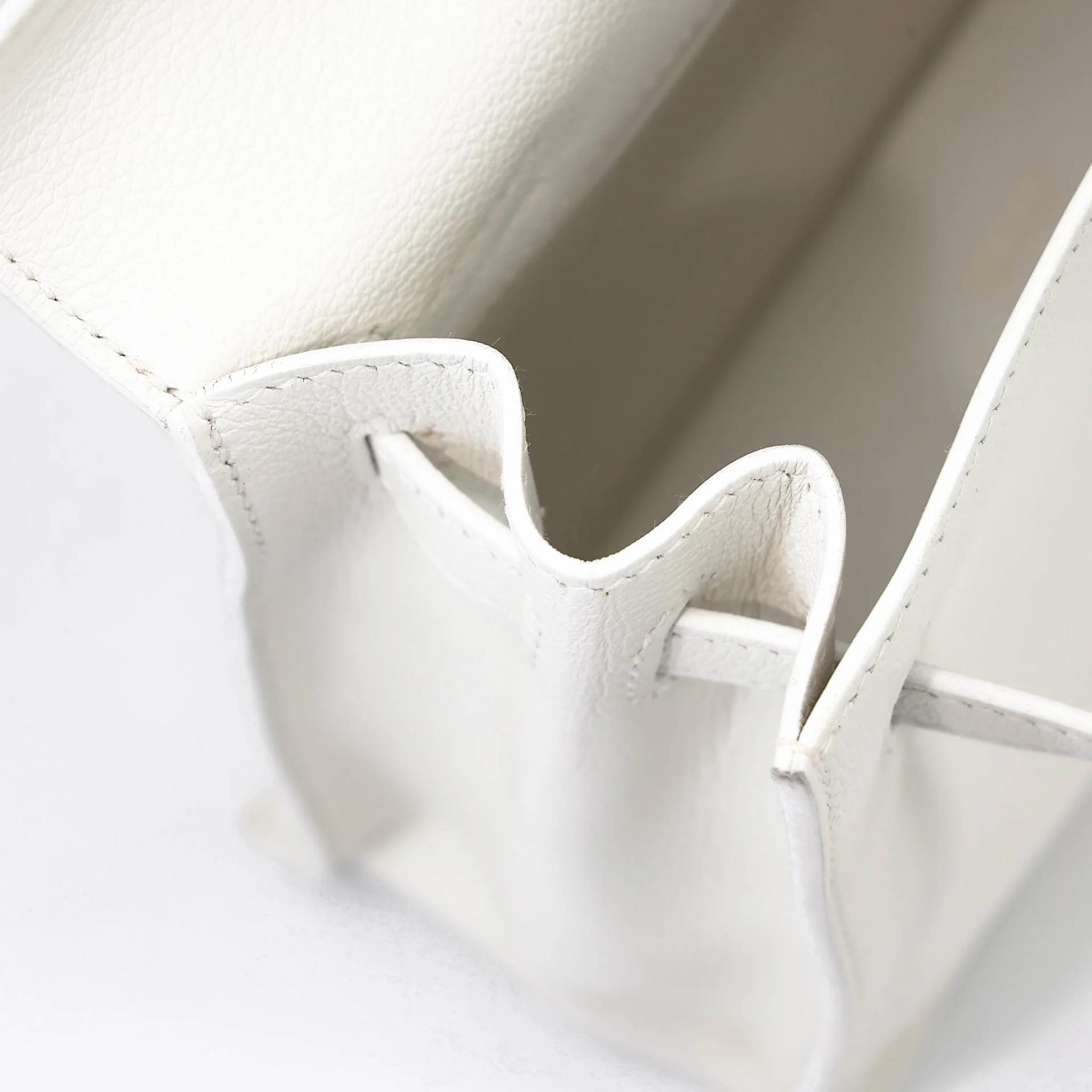 Very Good ( Rank A) HERMÈS Kelly Danse White (01) Evercolor Gold hardware U (2022) - 30