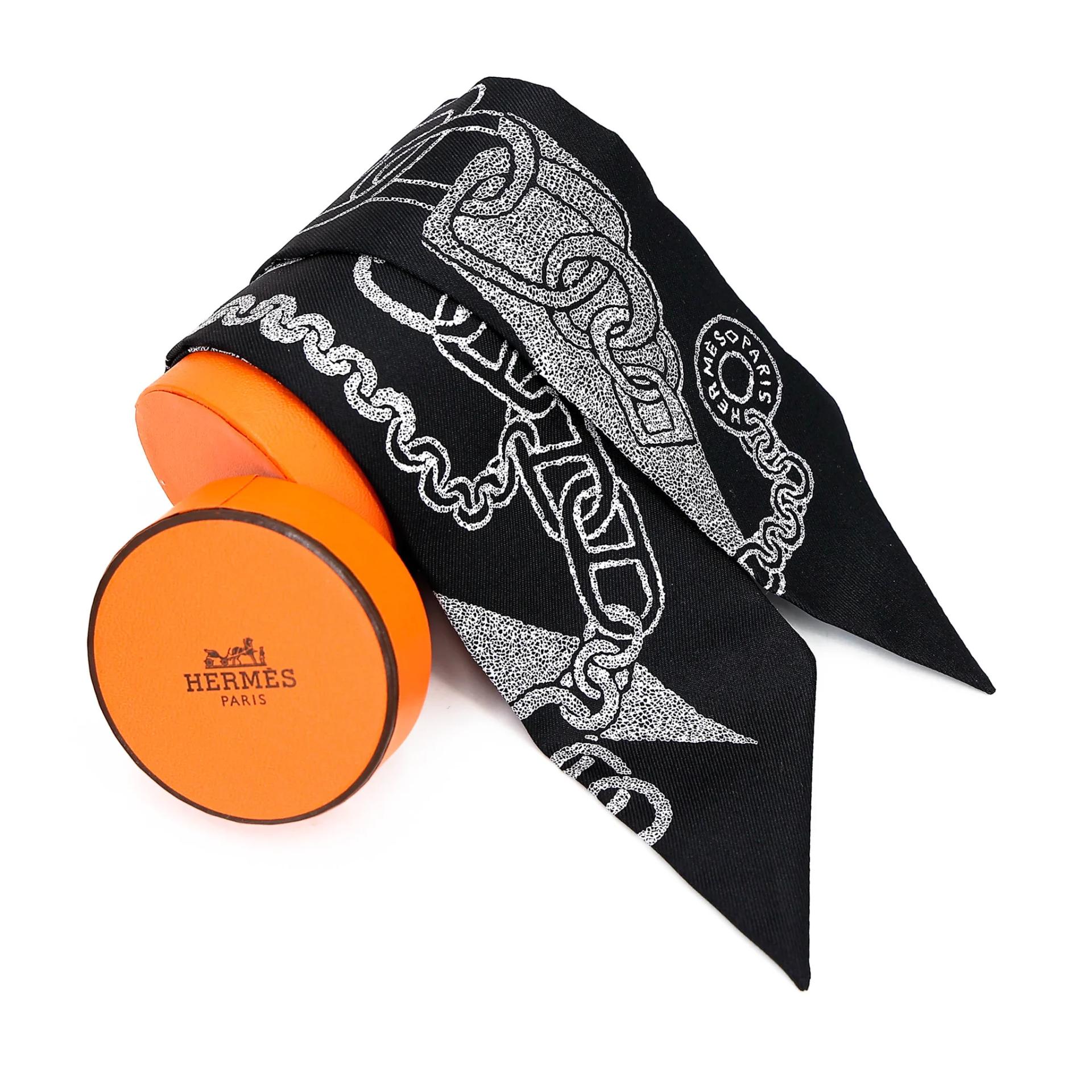 Brand New ( Rank N ) HERMÈS Twilly Boucles et Maillons Black Silk - 3