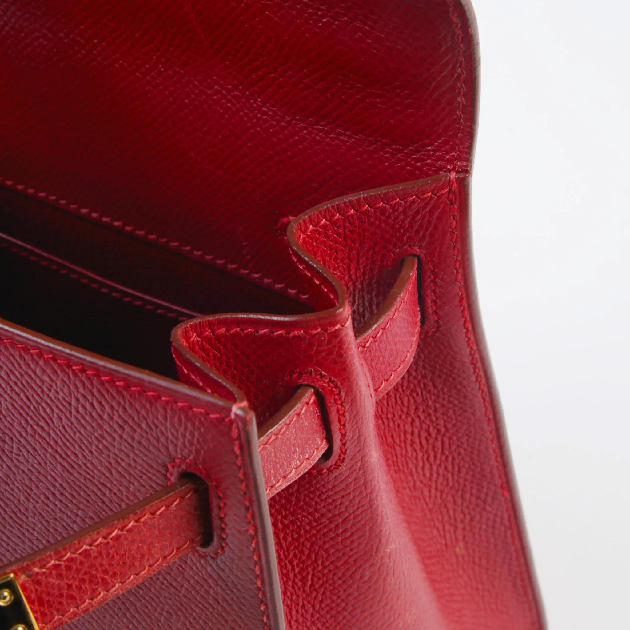 Good ( Rank AB) HERMÈS Vintage Mini Kelly 20 Rouge Vif (53) Gold hardware Circle Y (1995) - 16