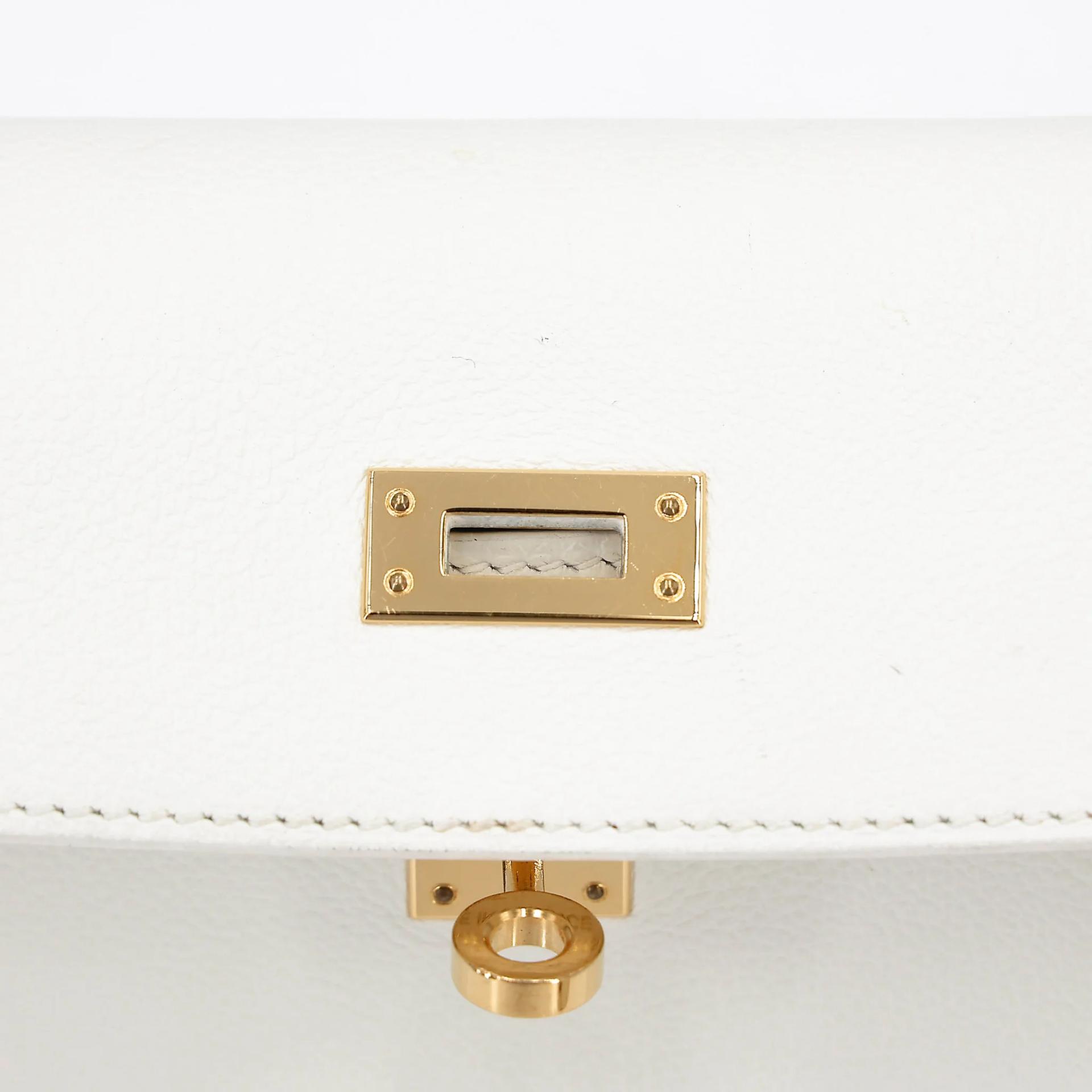 Very Good ( Rank A) HERMÈS Kelly Danse White (01) Evercolor Gold hardware U (2022) - 22