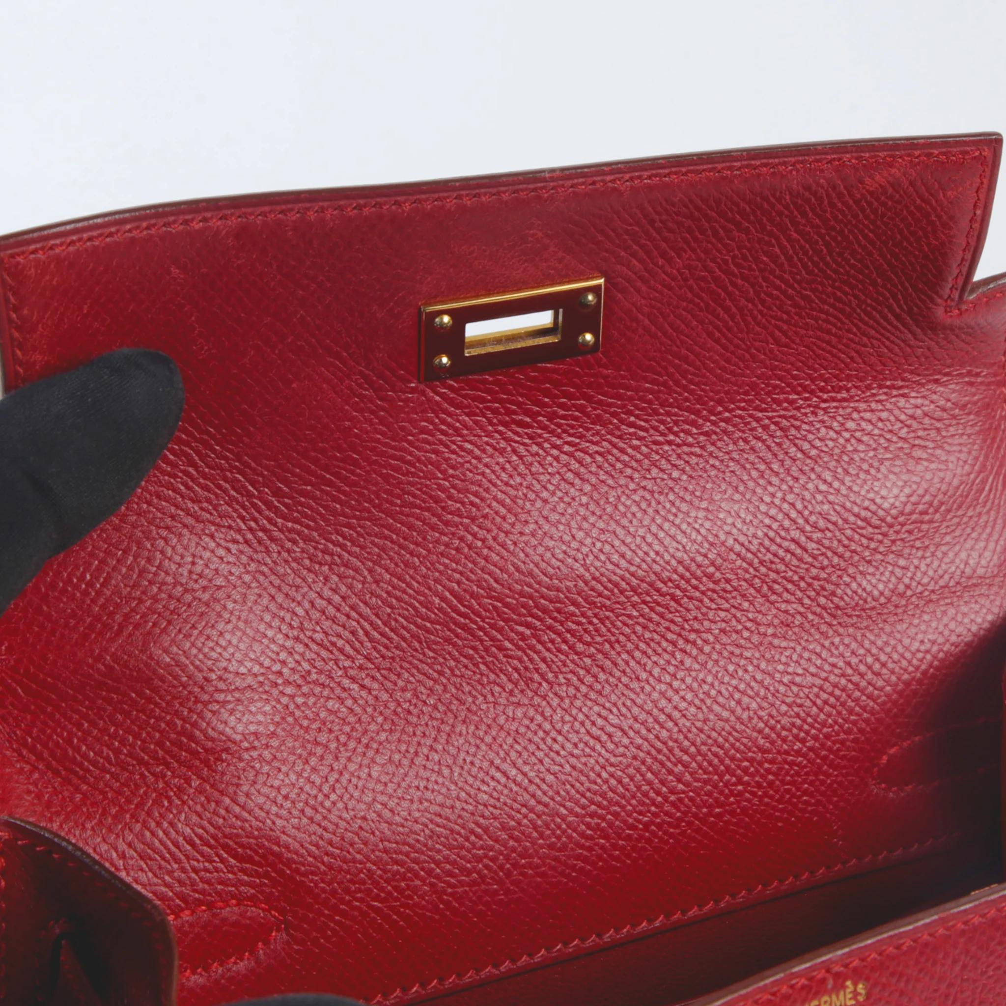 Good ( Rank AB) HERMÈS Vintage Mini Kelly 20 Rouge Vif (53) Gold hardware Circle Y (1995) - 14