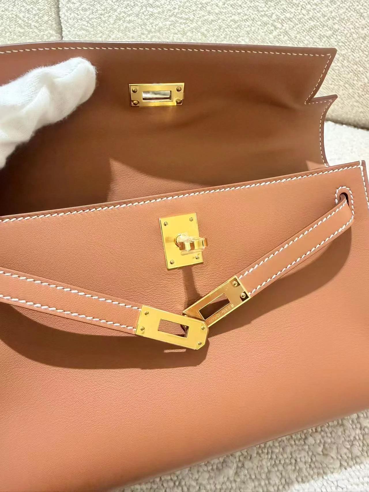 Brand New ( Rank N ) HERMÈS Kelly Pochette Gold (37) Swift Gold hardware G (2026) - 17