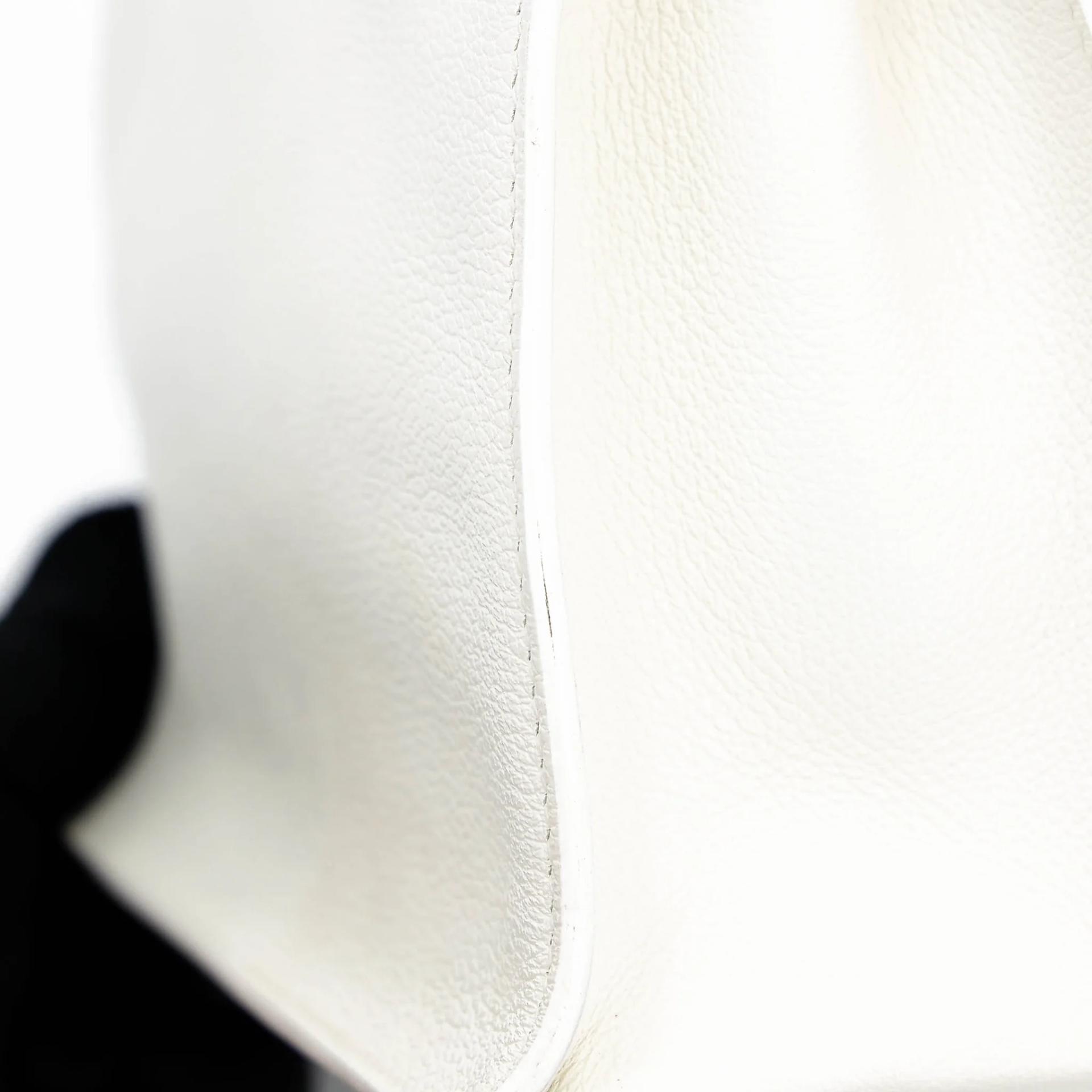Very Good ( Rank A) HERMÈS Kelly Danse White (01) Evercolor Gold hardware U (2022) - 13