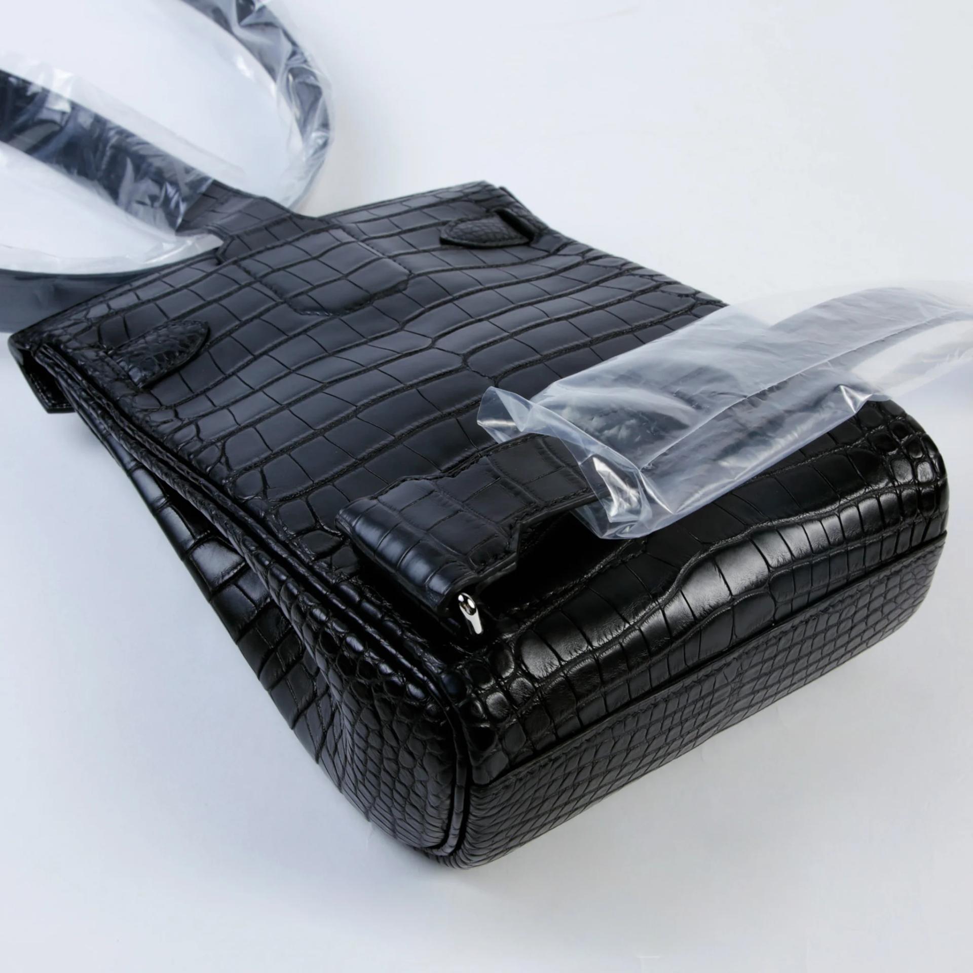 Unused ( Rank NS ) HERMÈS Hac a Dos PM Noir (89) Matte Alligator Palladium hardware K (2025) - 6