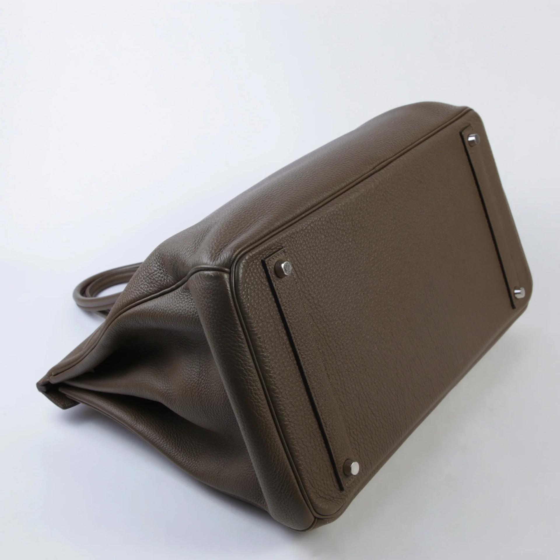 Very Good ( Rank A) HERMÈS Birkin 40 Taupe (16) Togo Palladium hardware Square R (2014) - 6