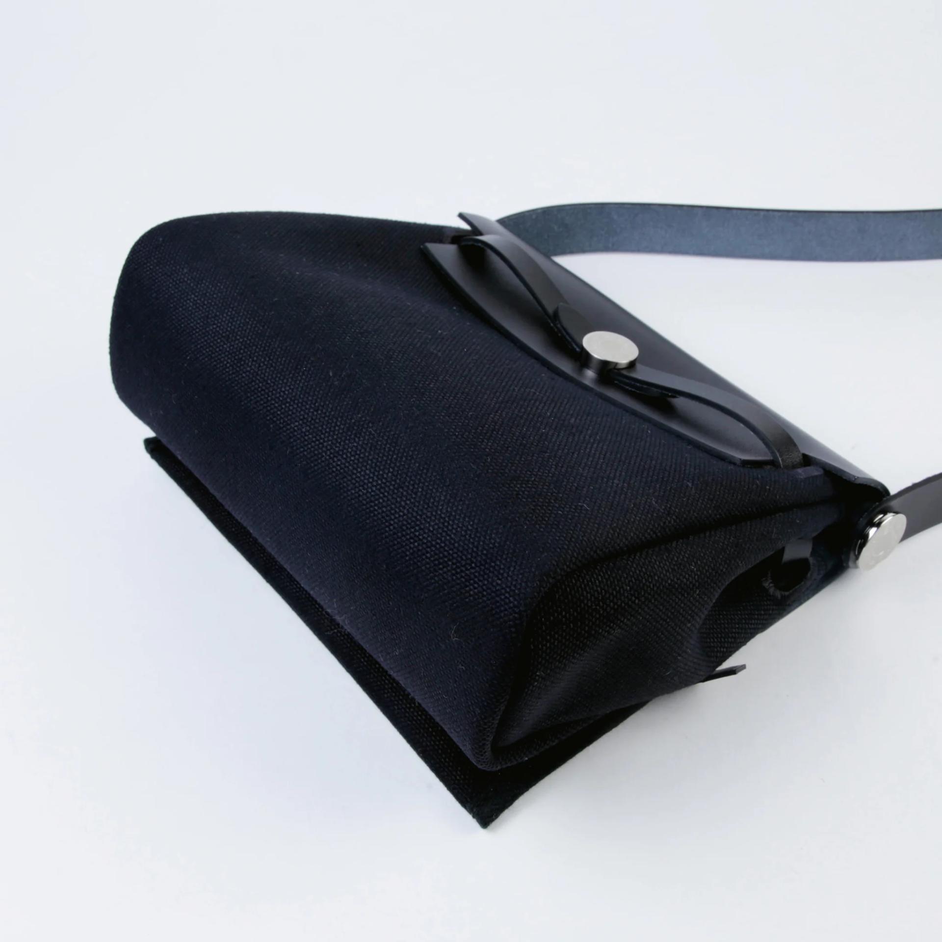 Brand New ( Rank N ) HERMÈS Herbag Zip Mini 20 Noir (89) Canvas Palladium hardware G (2026) - 5