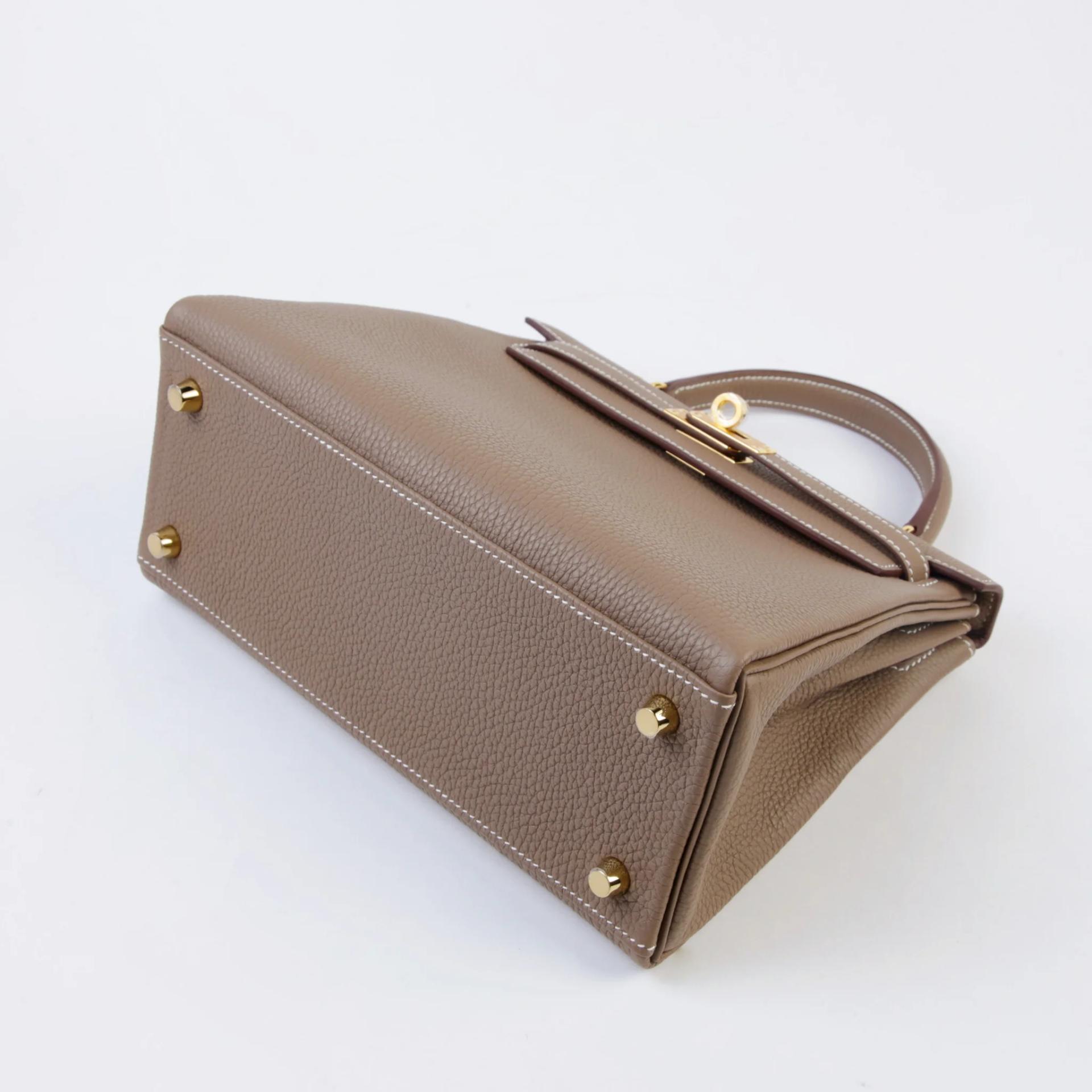 Brand New ( Rank N ) HERMÈS Kelly 25 Etoupe (18) Togo Gold hardware G (2026) - 5