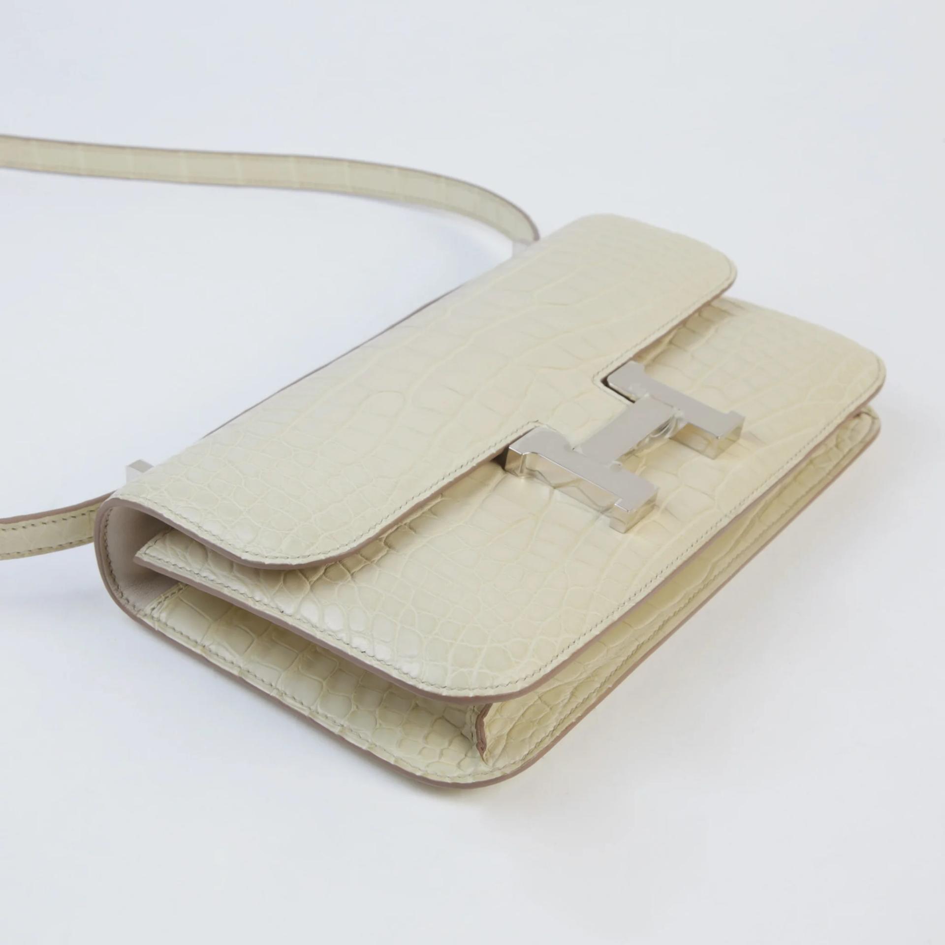 Excellent ( Rank SA ) HERMÈS Constance Elan Beton (8L) Matte Alligator Palladium hardware W (2024) - 4