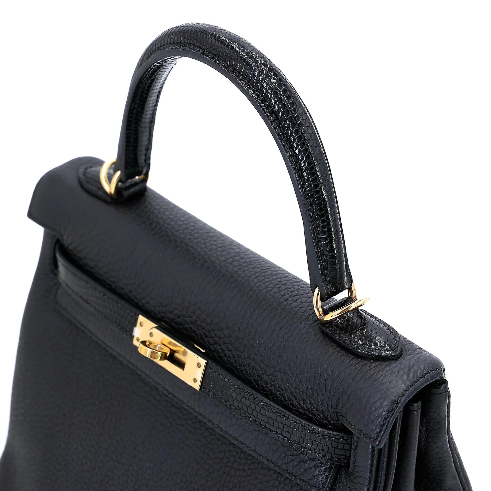 Excellent ( Rank SA ) HERMÈS Kelly 25 Touch Noir (89) Togo Lizard Permabrass hardware Z (2021) - 3
