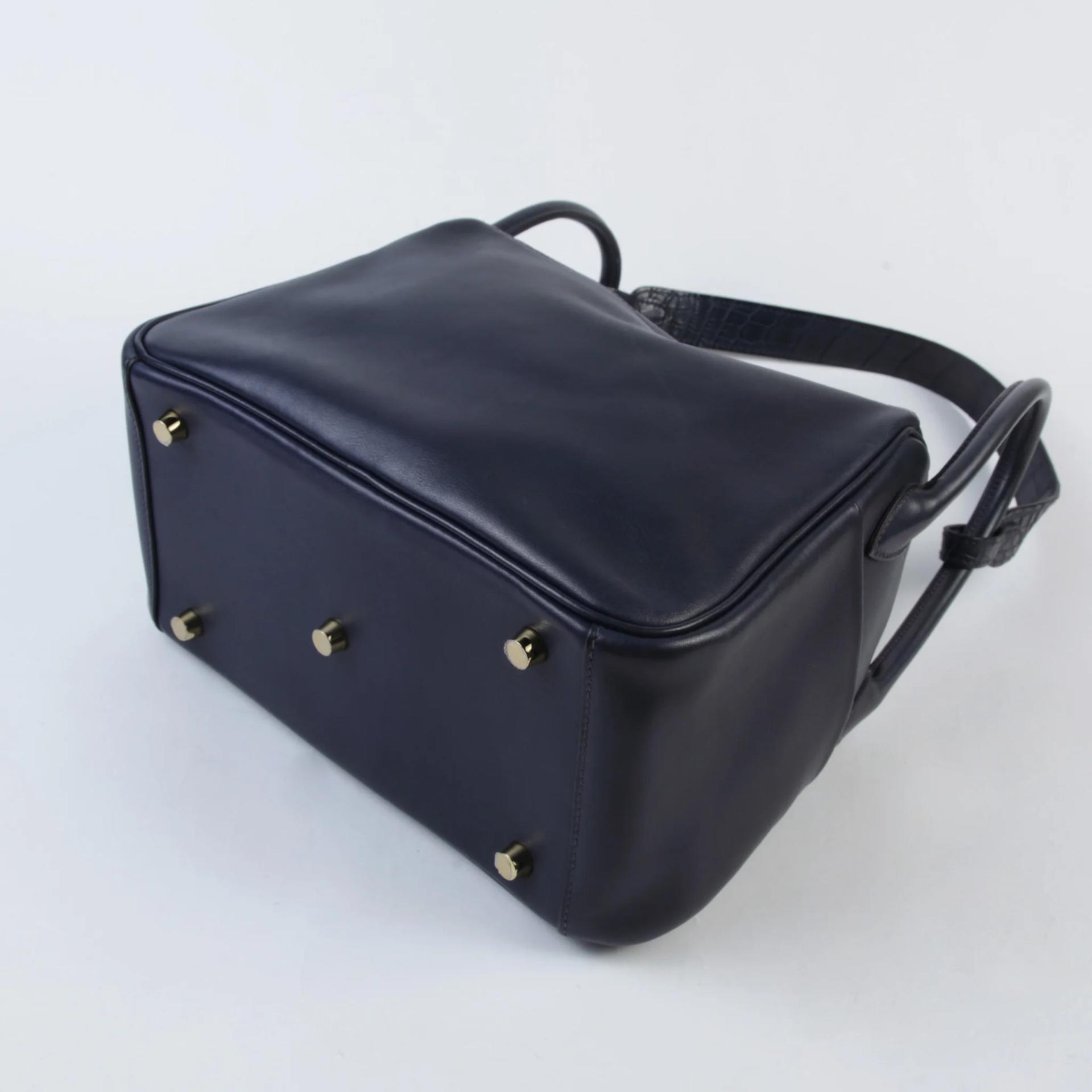 A美品 HERMÈS 爱马仕 Lindy 26 Touch 2Z 午夜蓝 Bleu Nuit •• 尼罗鳄 雾面 Evergrain皮 金扣 Y刻 2020年 - 7
