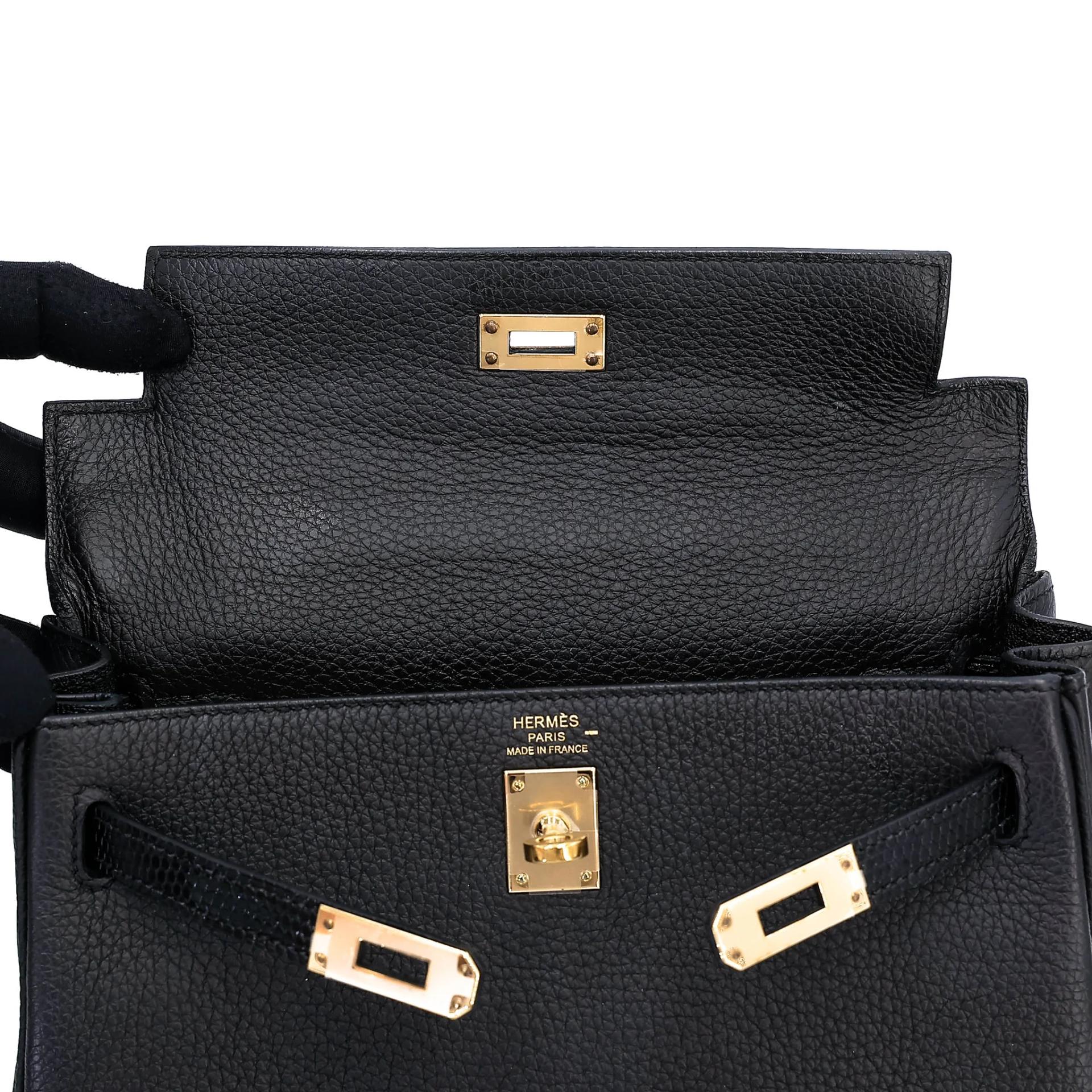 Excellent ( Rank SA ) HERMÈS Kelly 25 Touch Noir (89) Togo Lizard Permabrass hardware Z (2021) - 16