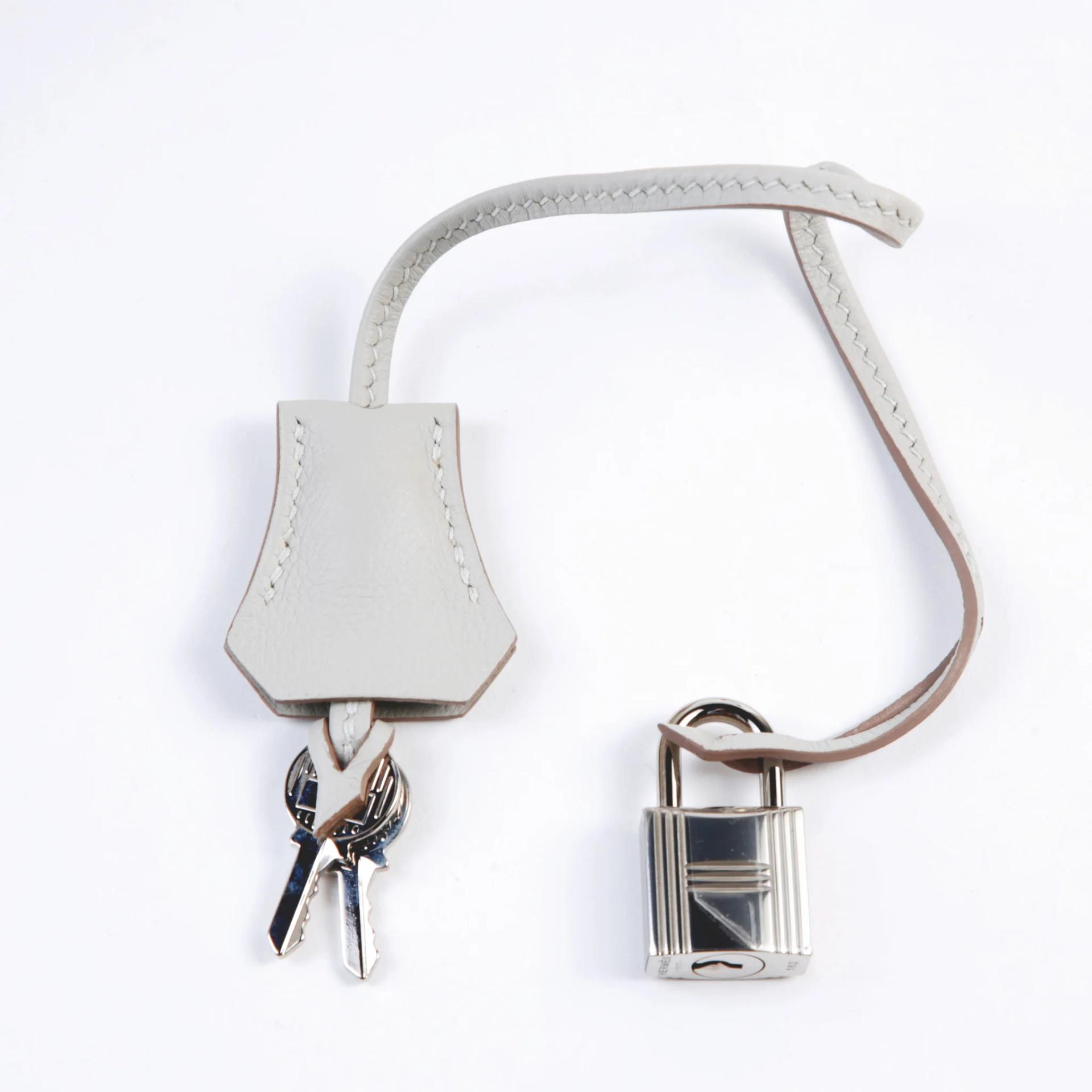 Very Good ( Rank A) HERMÈS Limited Edition Bolide 45 Gris Perle (80) Rouge Casaque (Q5) Evercolor Palladium hardware C (2018) - 12