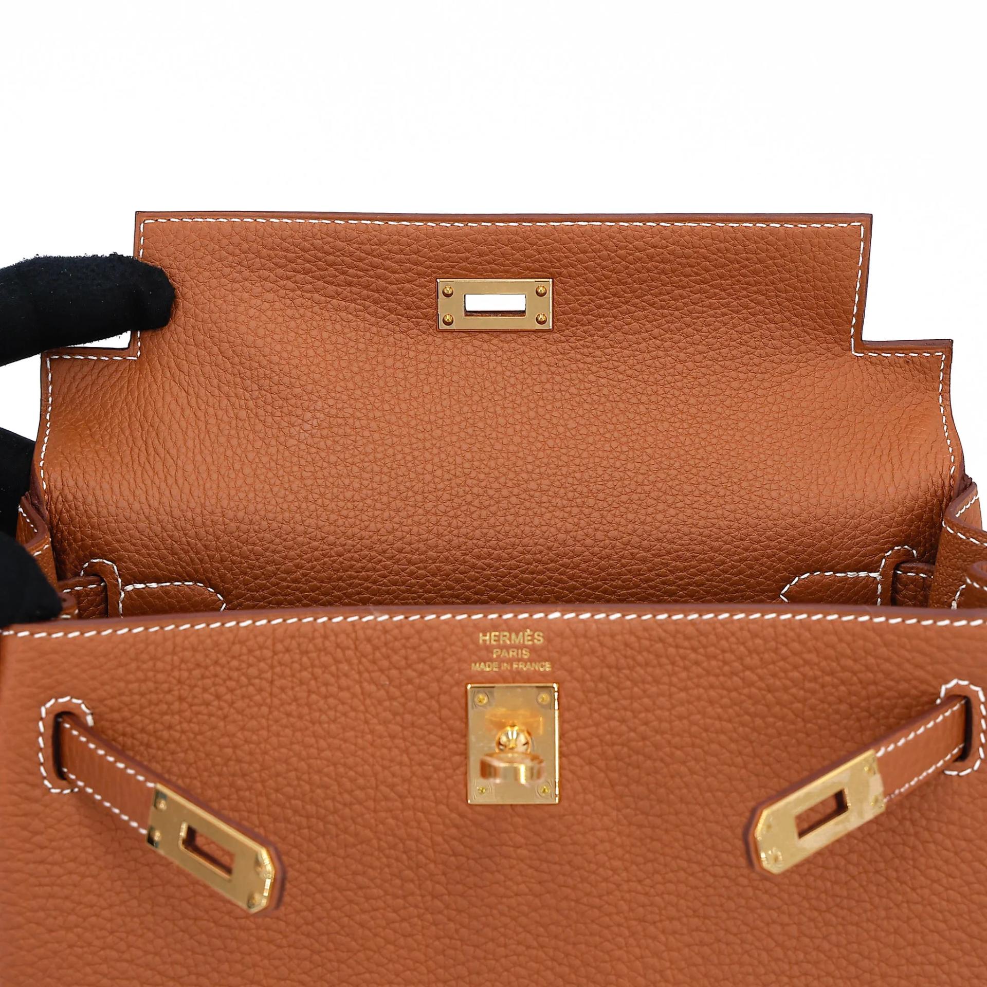 Brand New ( Rank N ) HERMÈS Kelly 25 Gold Togo Gold hardware G (2026) - 12