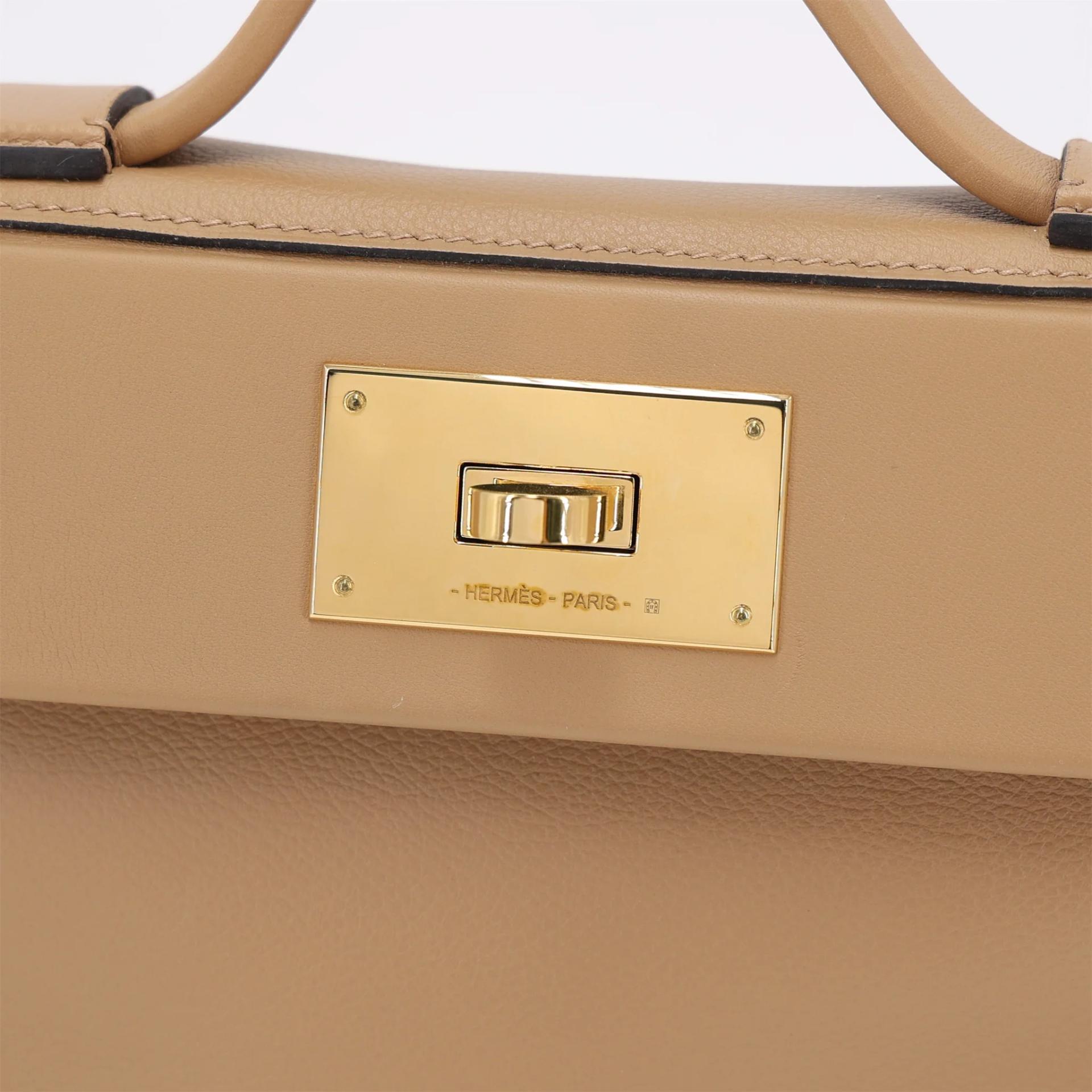 Excellent ( Rank SA ) HERMÈS 24/24 - 21 mini Chai (0M) Evercolor Gold hardware U (2022) - 8