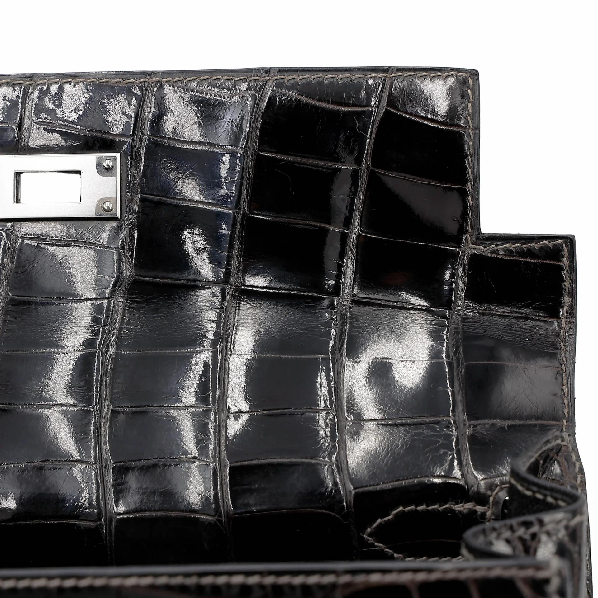 ランク SA HERMÈS エルメス ケリー28 セリエ グラファイト (88) クロコダイル ニロティカス リセ シルバー金具 □P刻印 (2012) - 24