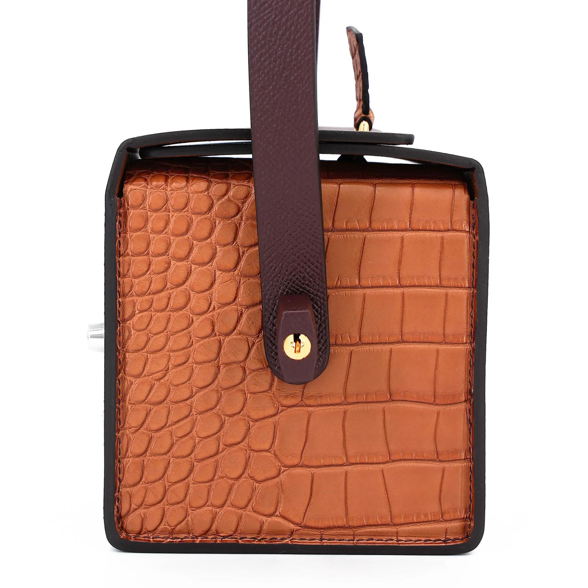 Unused ( Rank NS ) HERMÈS Limited Edition Robot cube minaudiere Rouge Sellier (0G) Gold (37) Epsom Matte Alligator Palladium hardware Gold hardware - 4