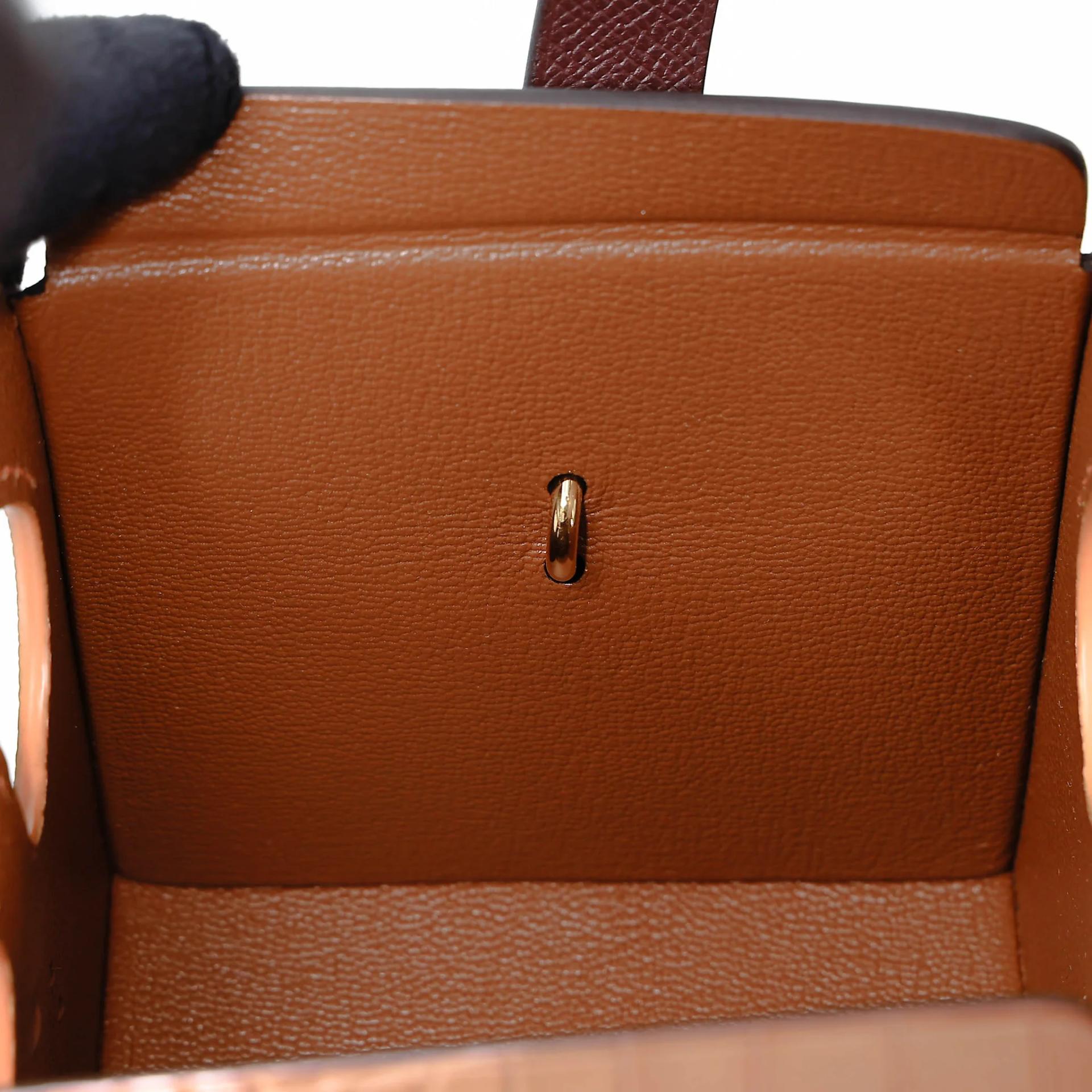 Unused ( Rank NS ) HERMÈS Limited Edition Robot cube minaudiere Rouge Sellier (0G) Gold (37) Epsom Matte Alligator Palladium hardware Gold hardware - 16
