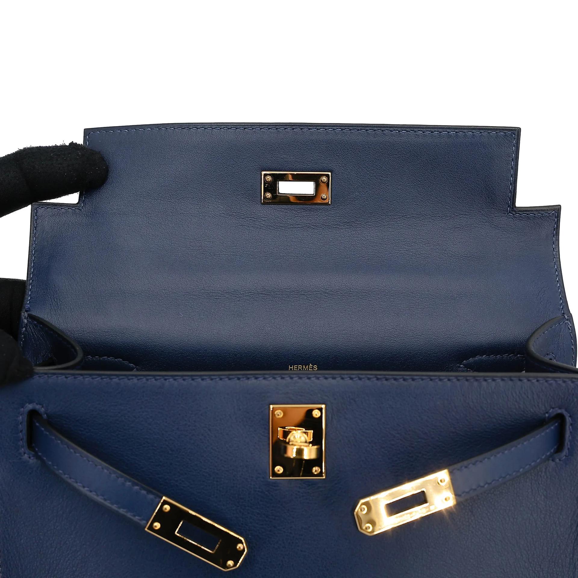 Very Good ( Rank A) HERMÈS Kelly Pochette Bleu Saphir (73) Swift Gold hardware Y (2020) - 14