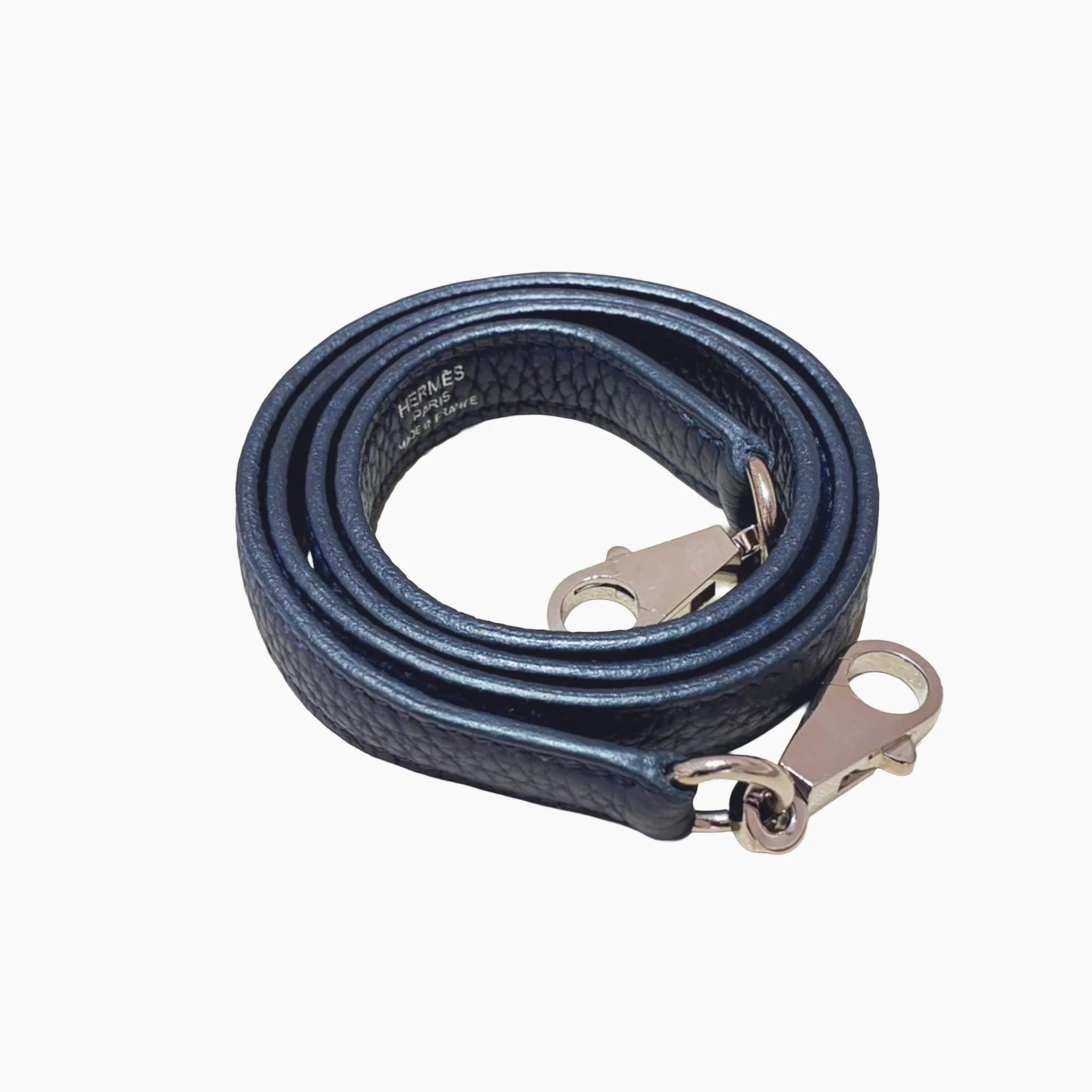 Very Good ( Rank A) HERMÈS Limited Edition Kelly 28 Sellier Letter R Bleu Nuit (2Z) Bleu Brighton (7E) Terre Battue (R1) Clemence Palladium hardware C (2018) - 14