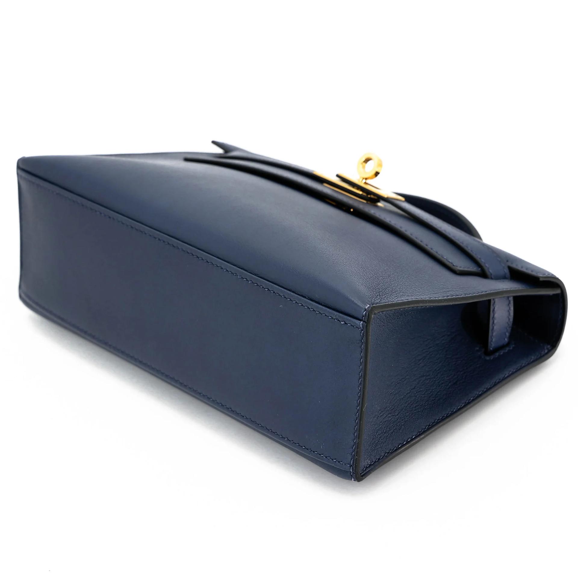 Very Good ( Rank A) HERMÈS Kelly Pochette Bleu Saphir (73) Swift Gold hardware Y (2020) - 4