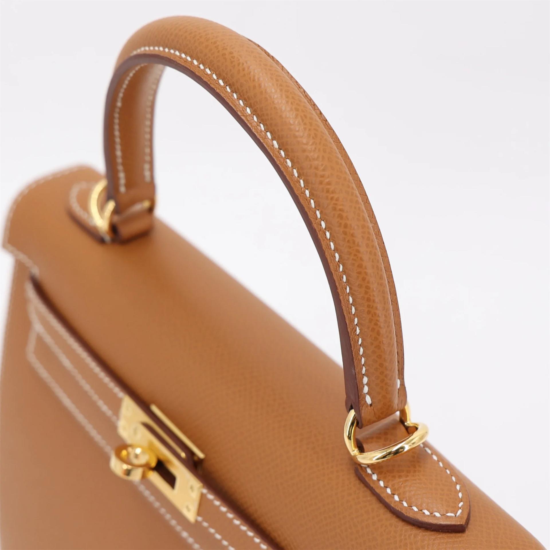 Unused ( Rank NS ) HERMÈS Kelly 25 Sellier Gold (37) Epsom Gold hardware G (2026) - 3