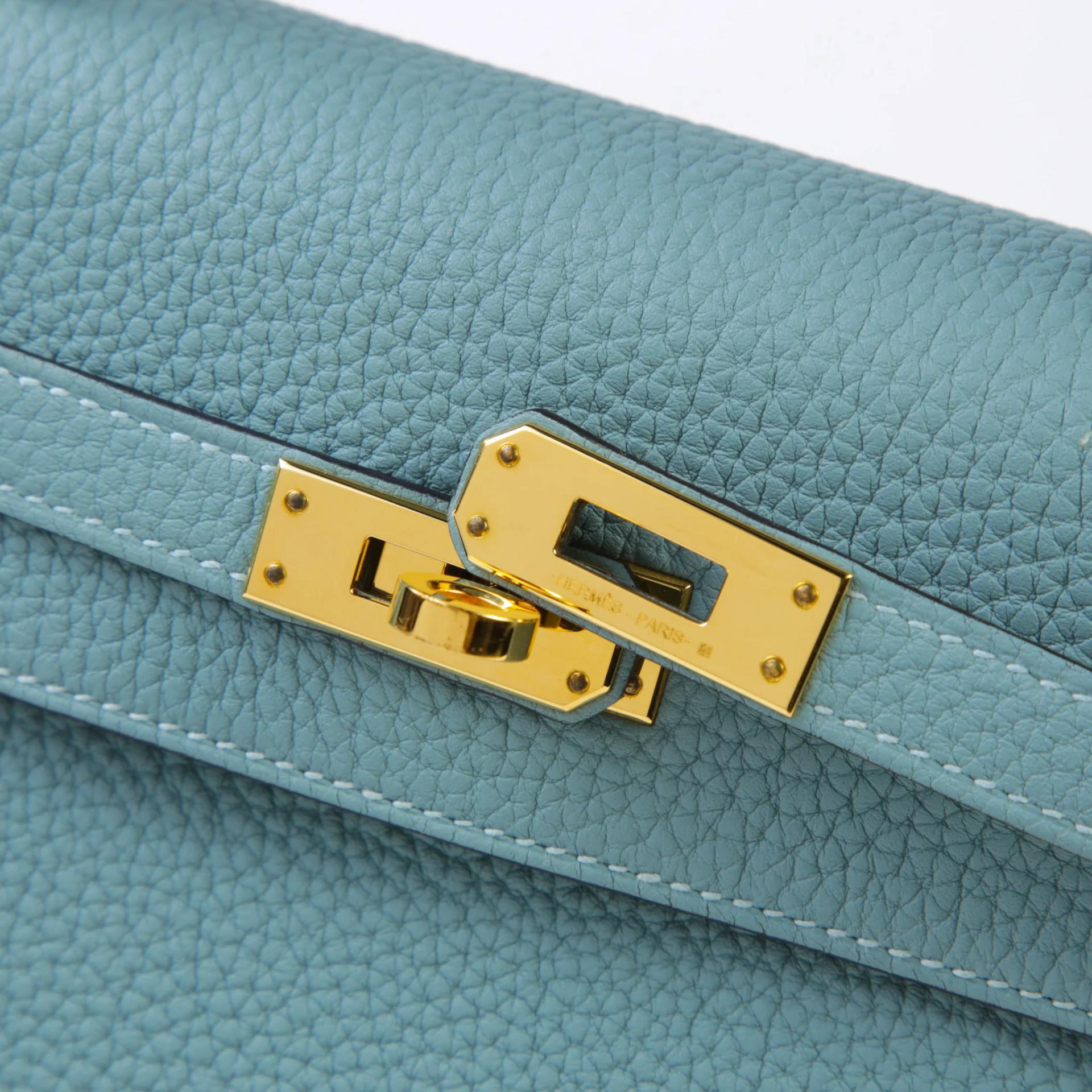 Very Good ( Rank A) HERMÈS Kelly 25 Ciel (7G) Togo Gold hardware Z (2021) - 8
