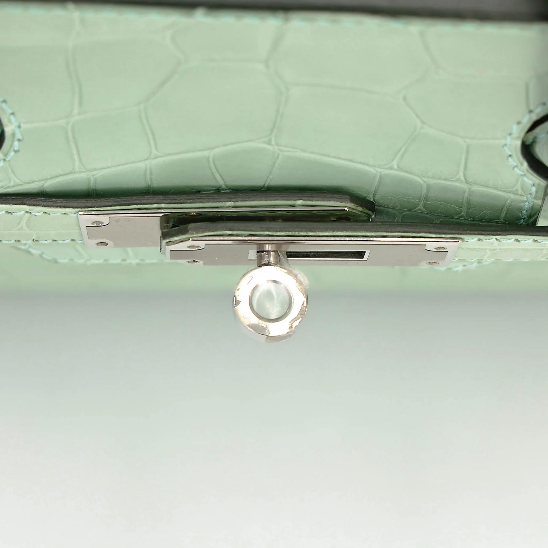 Very Good ( Rank A) HERMÈS Birkin 30 Vert d’Eau (6U) Matte Alligator Palladium hardware C (2018) - 15