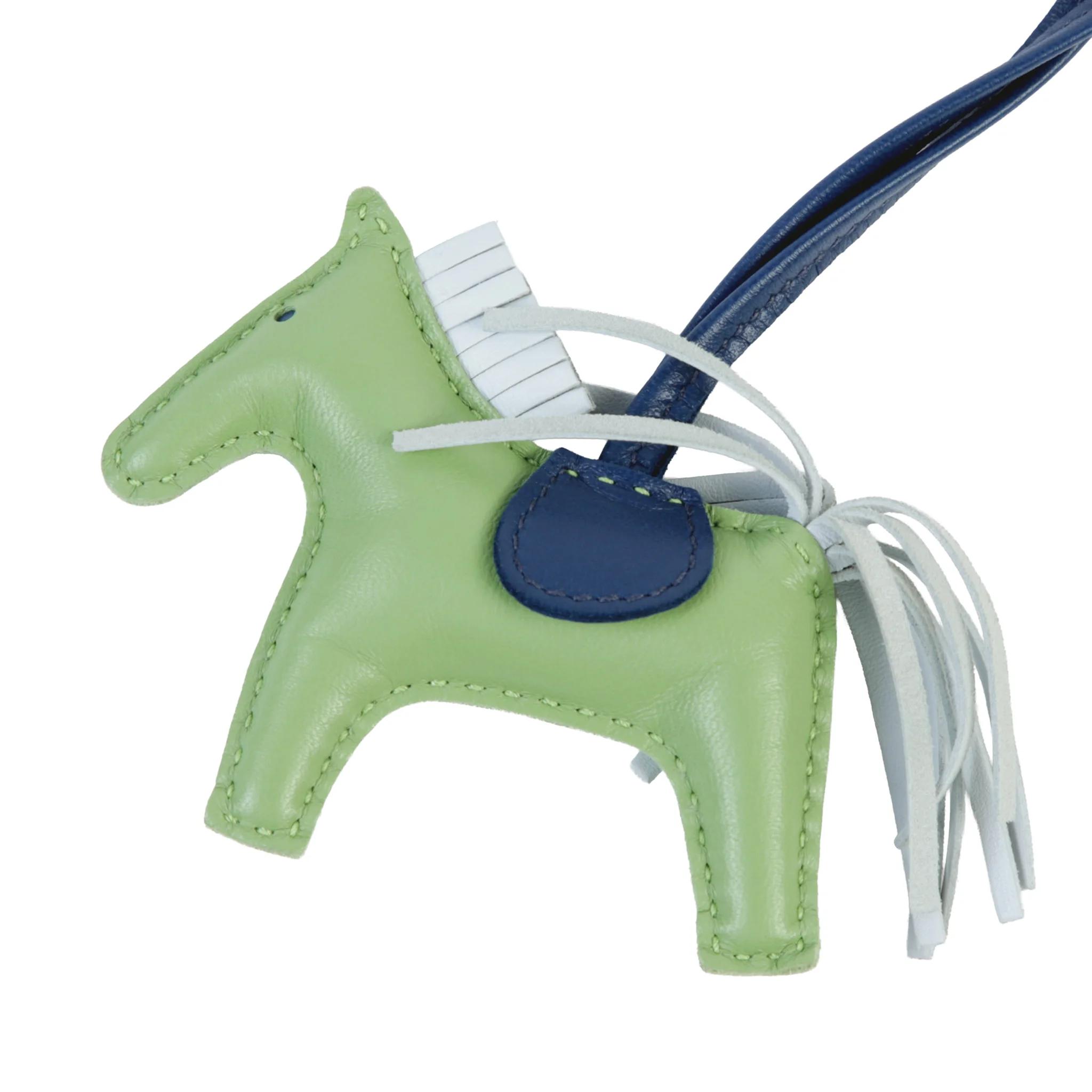 Very Good ( Rank A) HERMÈS Rodeo PM Vert Criquet (3I) Bleu Brume (T0) Bleu de Malte (7L) Agneau Milo U (2022) - 3