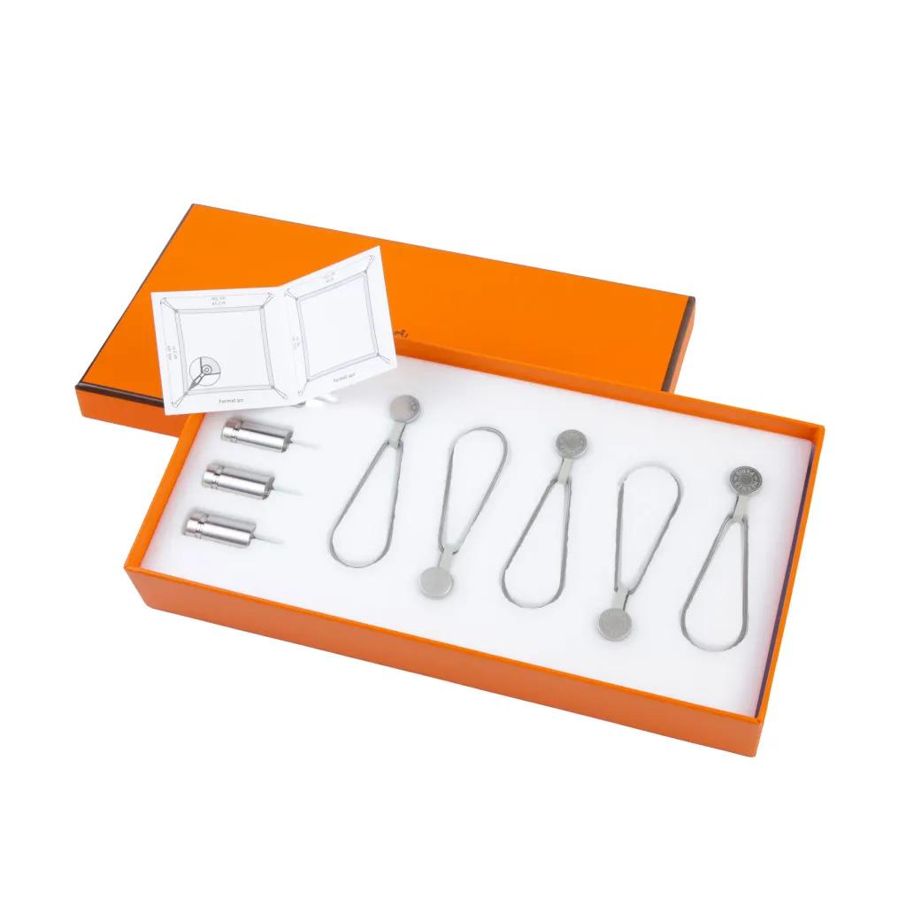 Scarf hanging system Silver