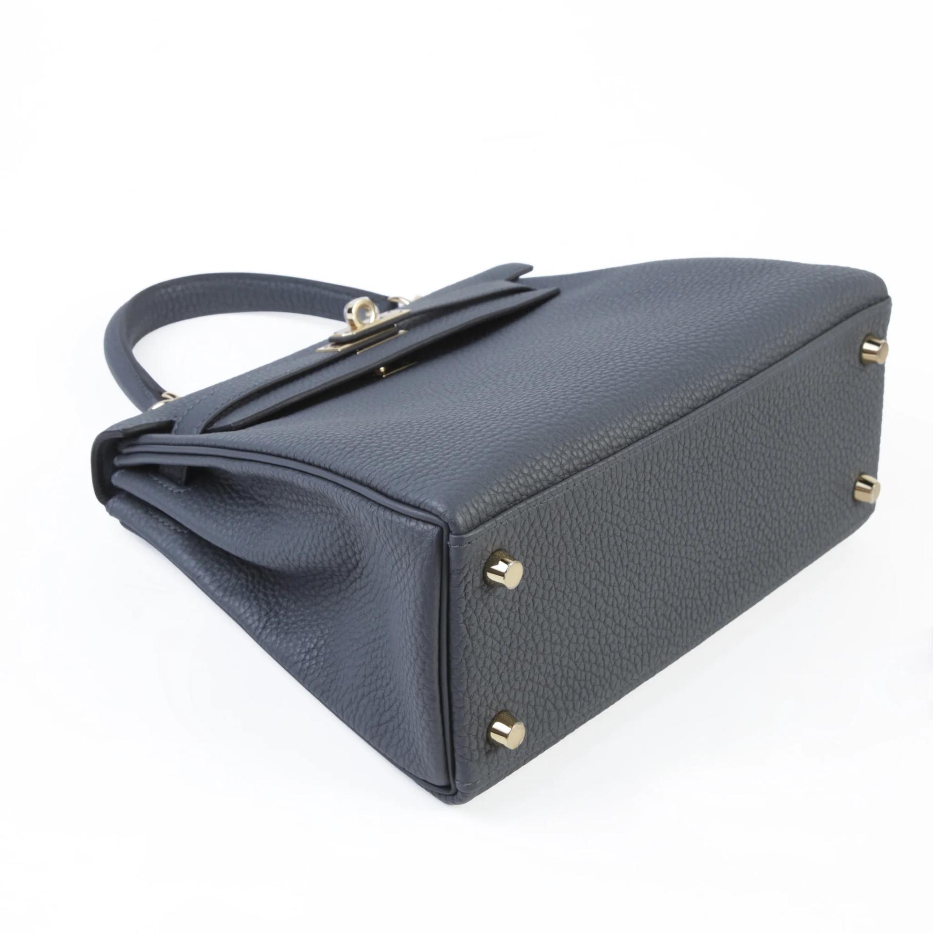 Unused ( Rank NS ) HERMÈS Kelly 25 Gris misty (H0) Togo Permabrass hardware W (2024) - 4