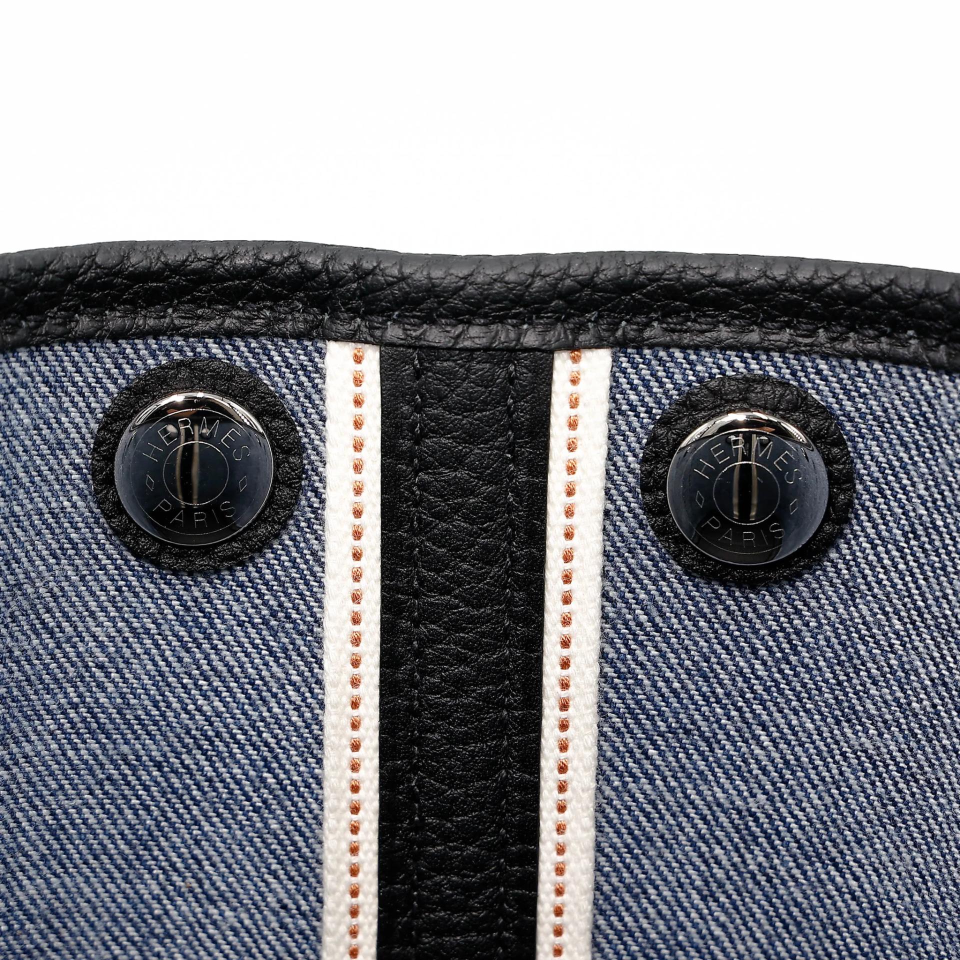 全新 HERMÈS 愛馬仕 Neo Garden Party 23 花園 Denim 牛仔藍 89 黑色 Noir (Black) Negonda皮 Denim 牛仔布 銀扣 K刻 2025年 - 11