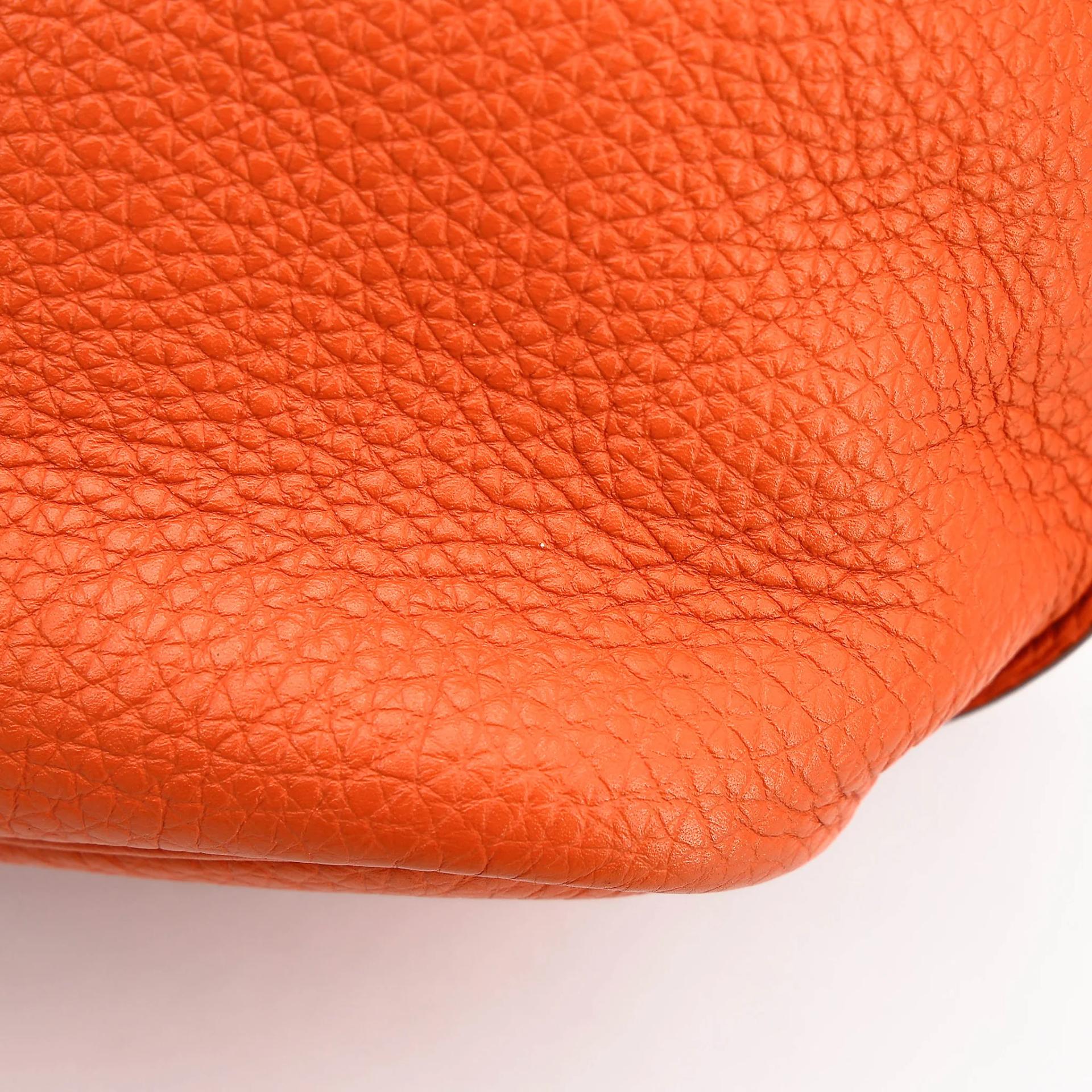Very Good ( Rank A) HERMÈS So Kelly 22 Orange (93) Togo Palladium hardware Square O (2011) - 18
