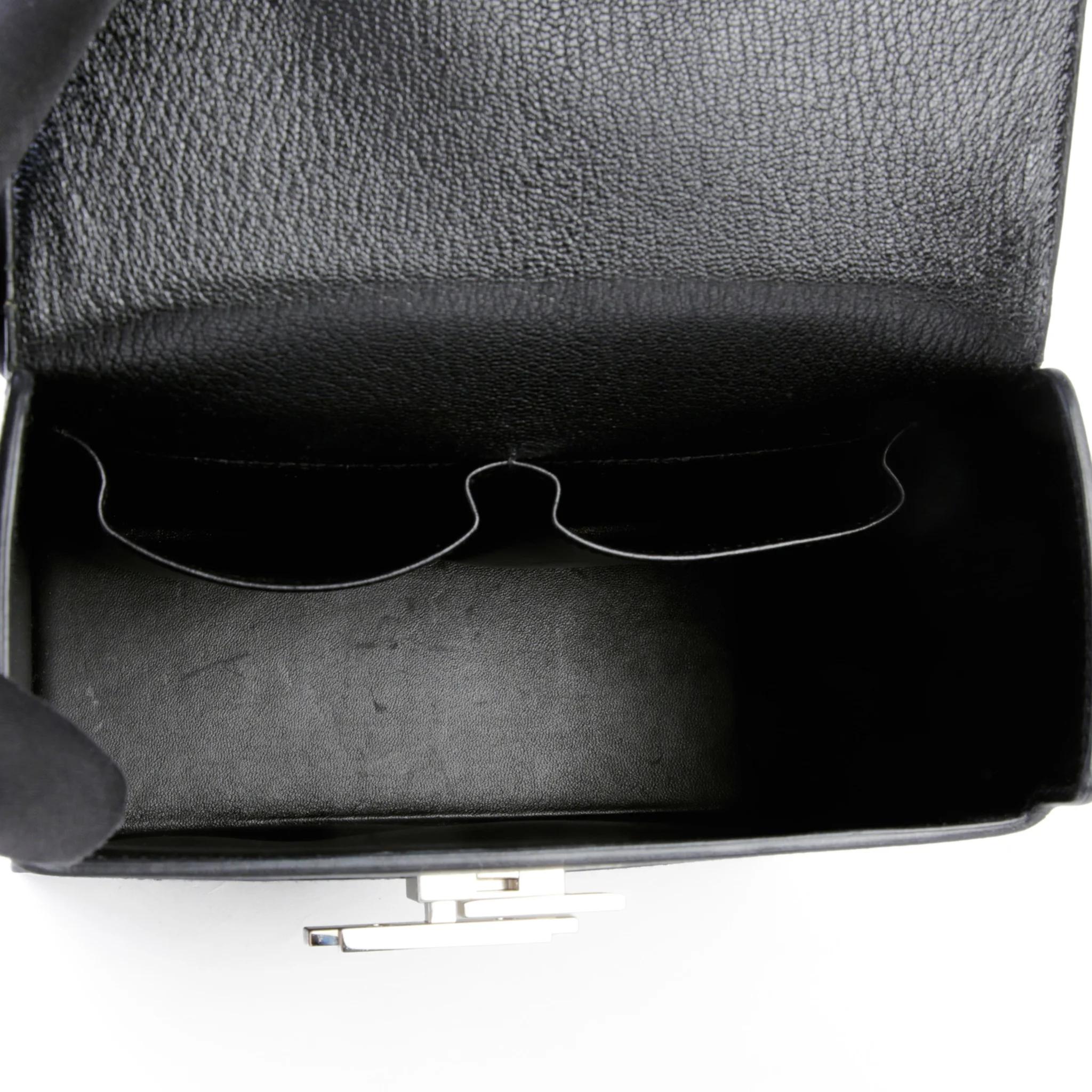 Very Good ( Rank A) HERMÈS Cinhetic Box Black (89) Chevre Palladium hardware - 11