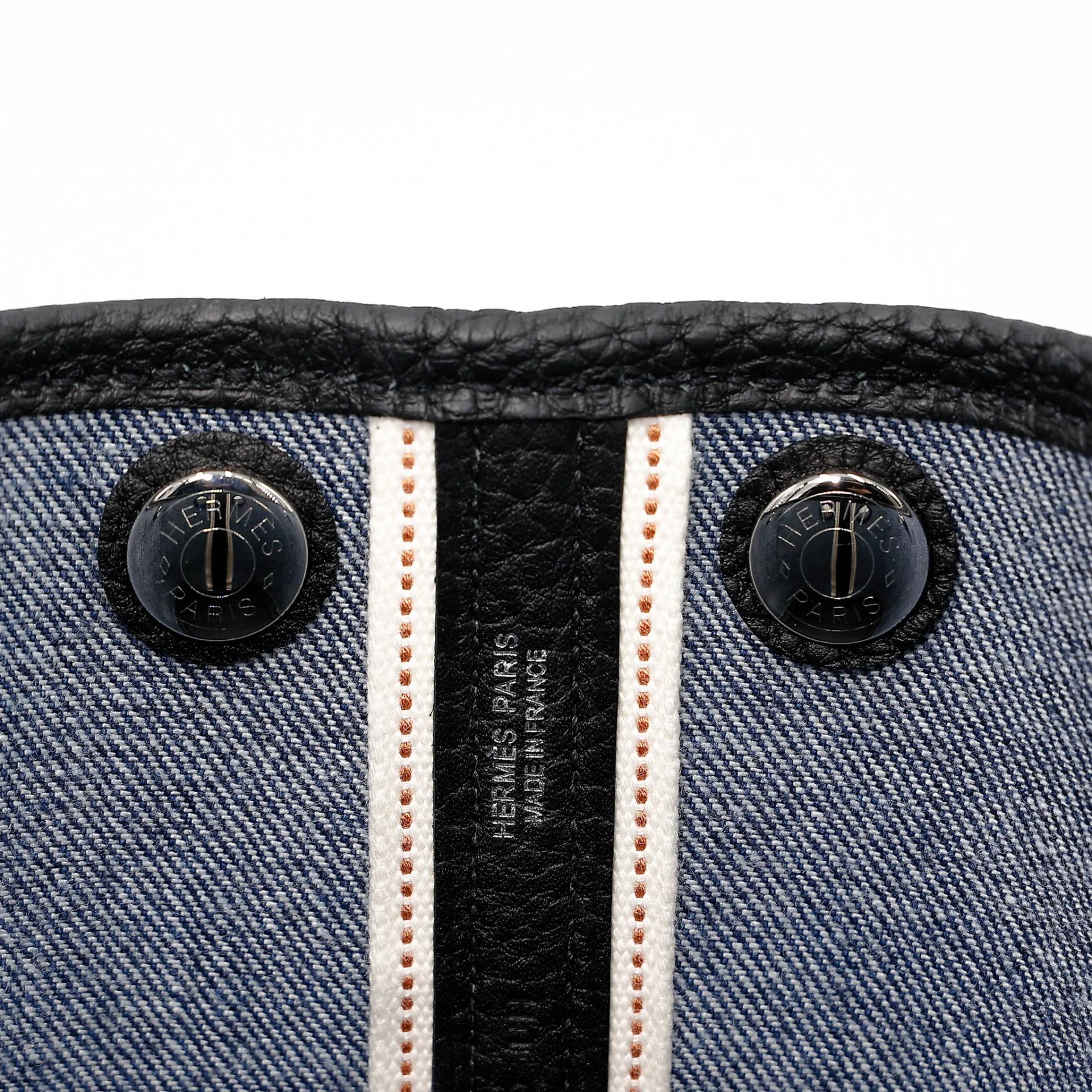 全新 HERMÈS 愛馬仕 Neo Garden Party 23 花園 Denim 牛仔藍 89 黑色 Noir (Black) Negonda皮 Denim 牛仔布 銀扣 K刻 2025年 - 10