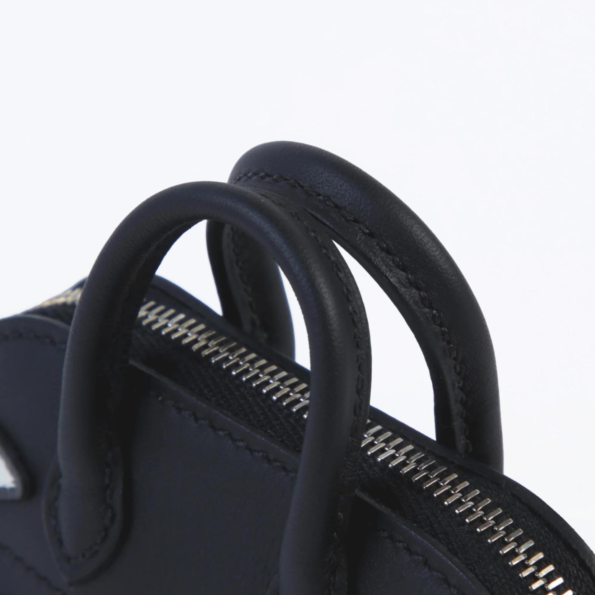 全新 HERMÈS 愛馬仕 Shark Bolide 掛件 89 黑色 Noir (Black) Swift皮 銀扣 K刻 2025年 - 5