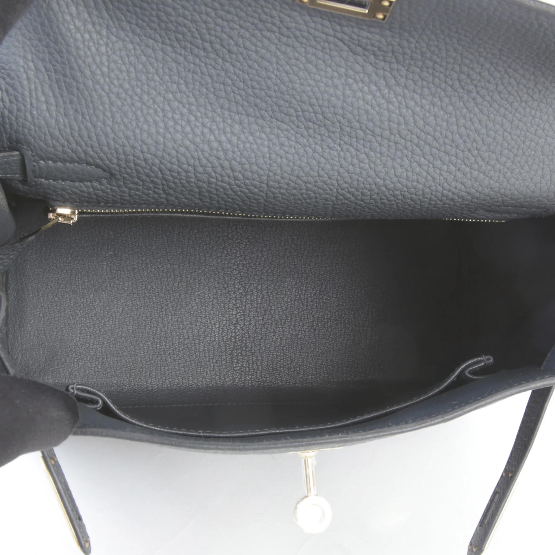Unused ( Rank NS ) HERMÈS Kelly 25 Gris misty (H0) Togo Permabrass hardware W (2024) - 10