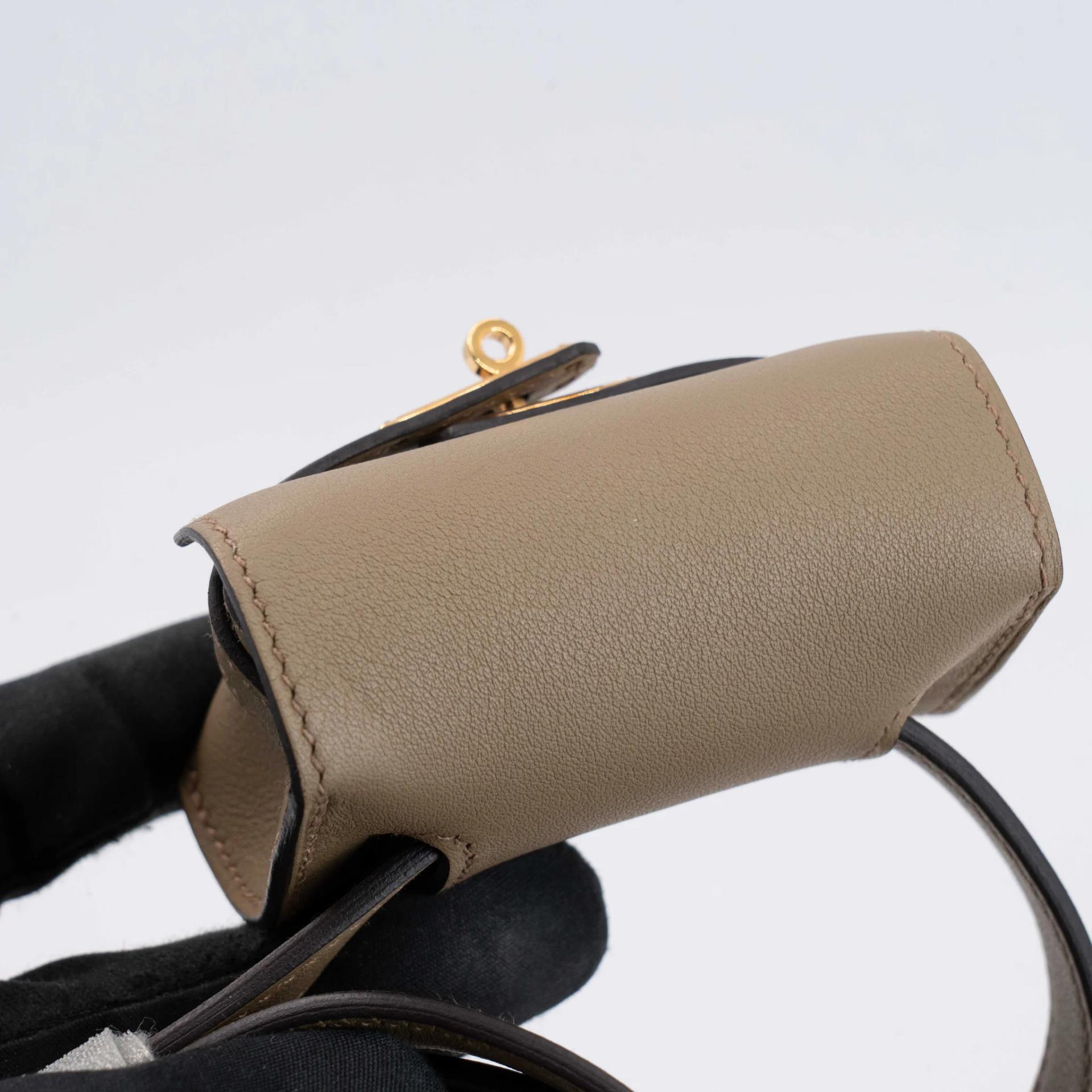 Excellent ( Rank SA ) HERMÈS Kelly Moove Beige Marfa (8Q) Swift Gold hardware W (2024) - 24