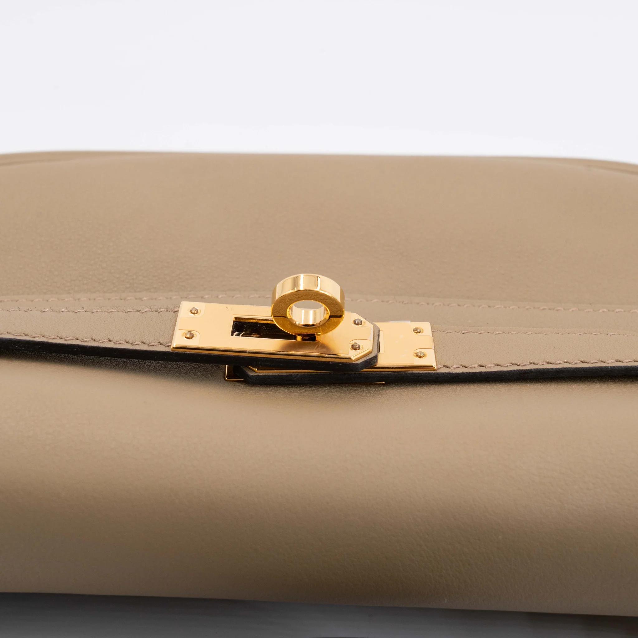 SA超美品 HERMÈS 爱马仕 Kelly Moove 8Q 马尔法米色 Beige Marfa Swift牛皮 金扣 W刻 2024年 - 16