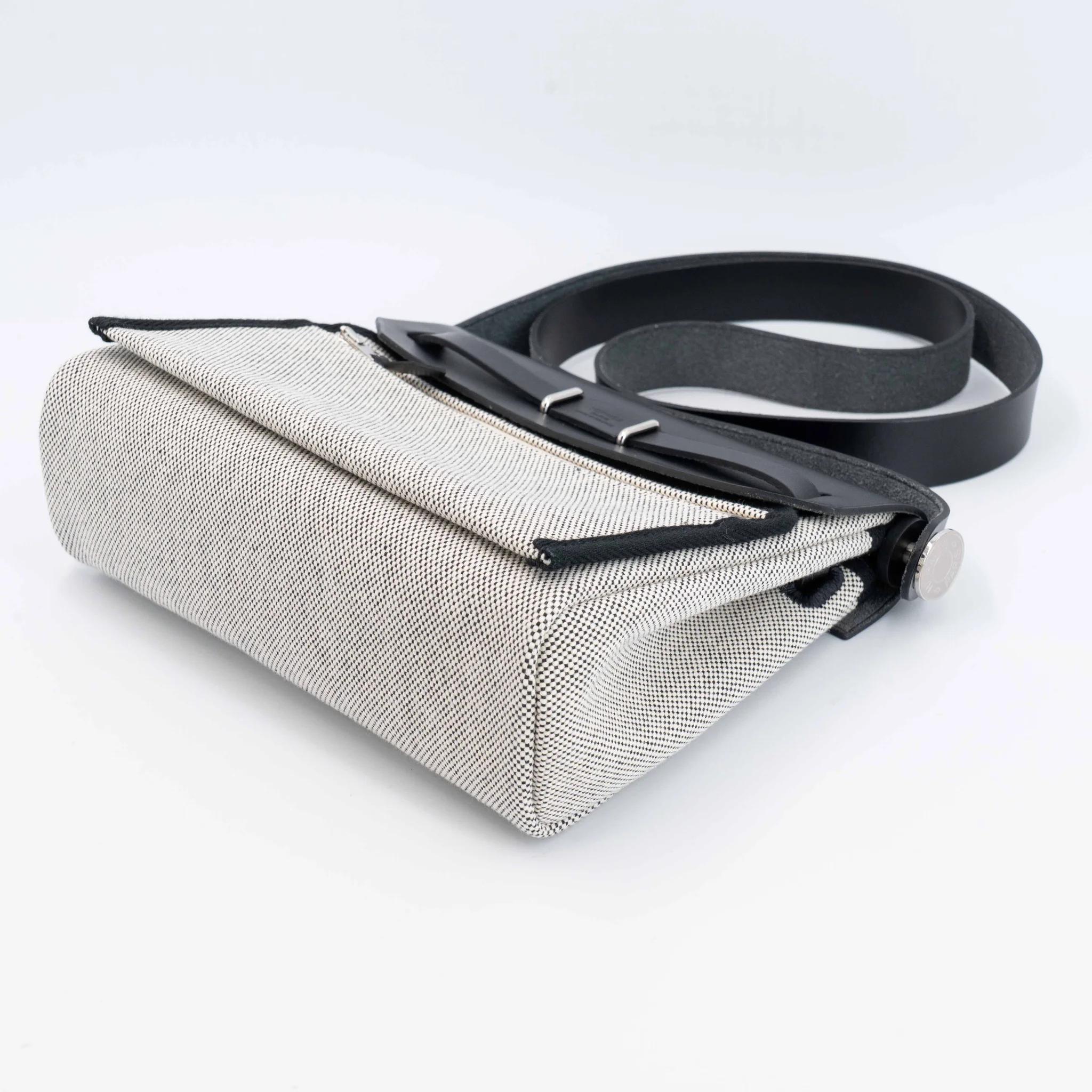 Excellent ( Rank SA ) HERMÈS Herbag Zip Mini 20 Noir (89) Vache Hunter Toile H canvas Palladium hardware K (2025) - 11