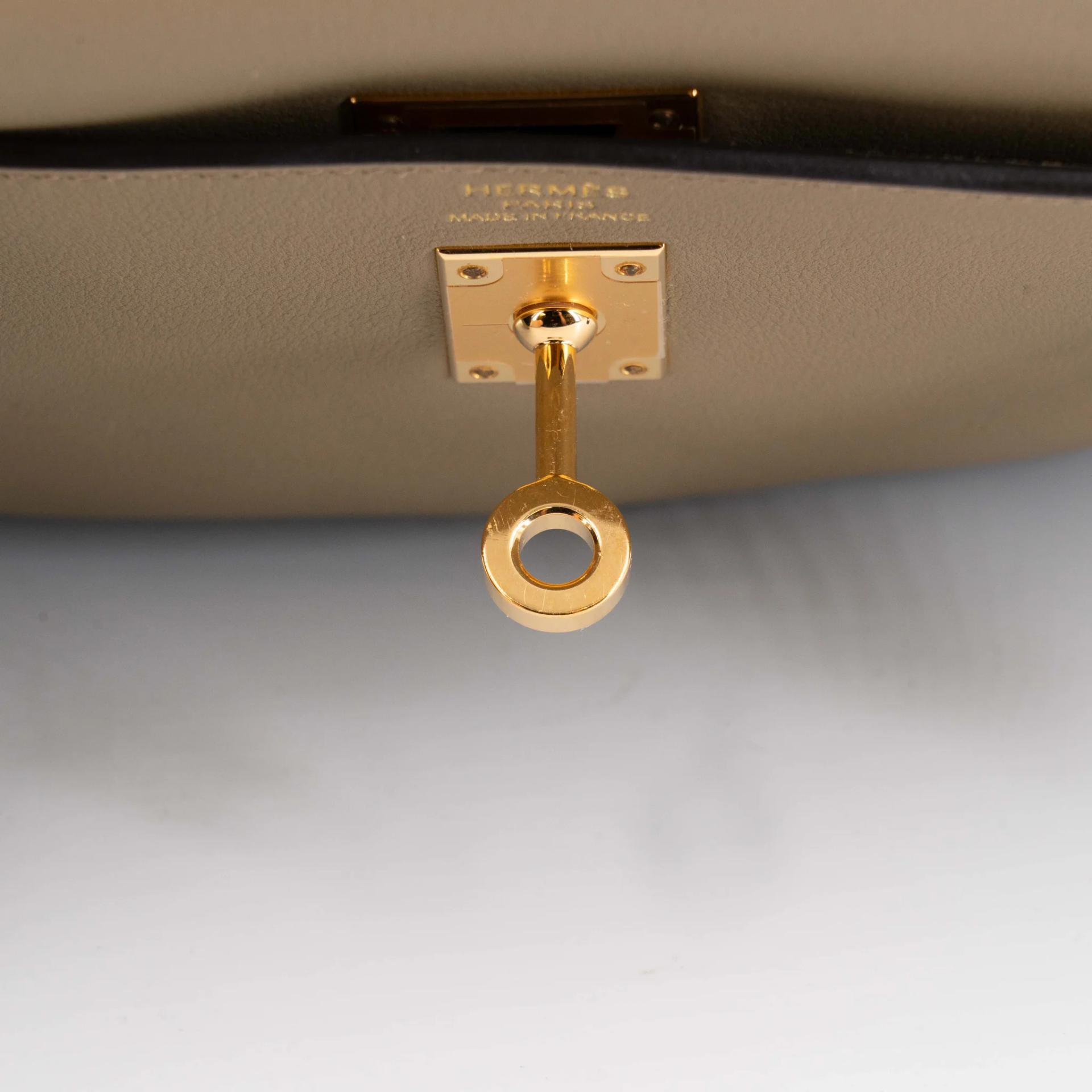 Excellent ( Rank SA ) HERMÈS Kelly Moove Beige Marfa (8Q) Swift Gold hardware W (2024) - 15