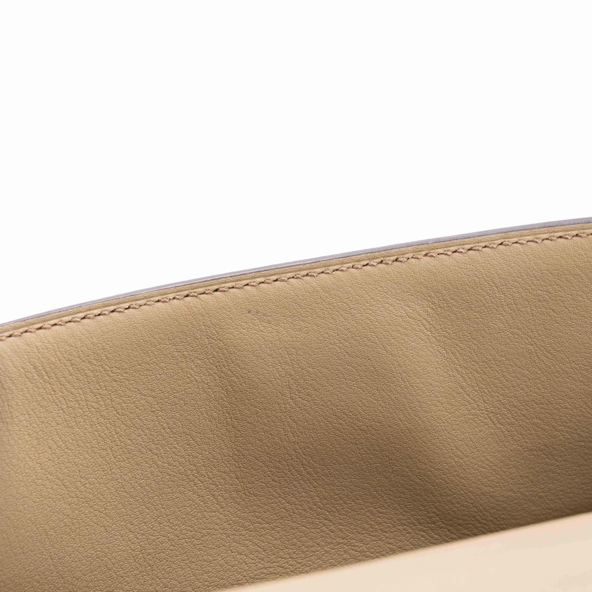 SA超美品 HERMÈS 爱马仕 Kelly Moove 8Q 马尔法米色 Beige Marfa Swift牛皮 金扣 W刻 2024年 - 22