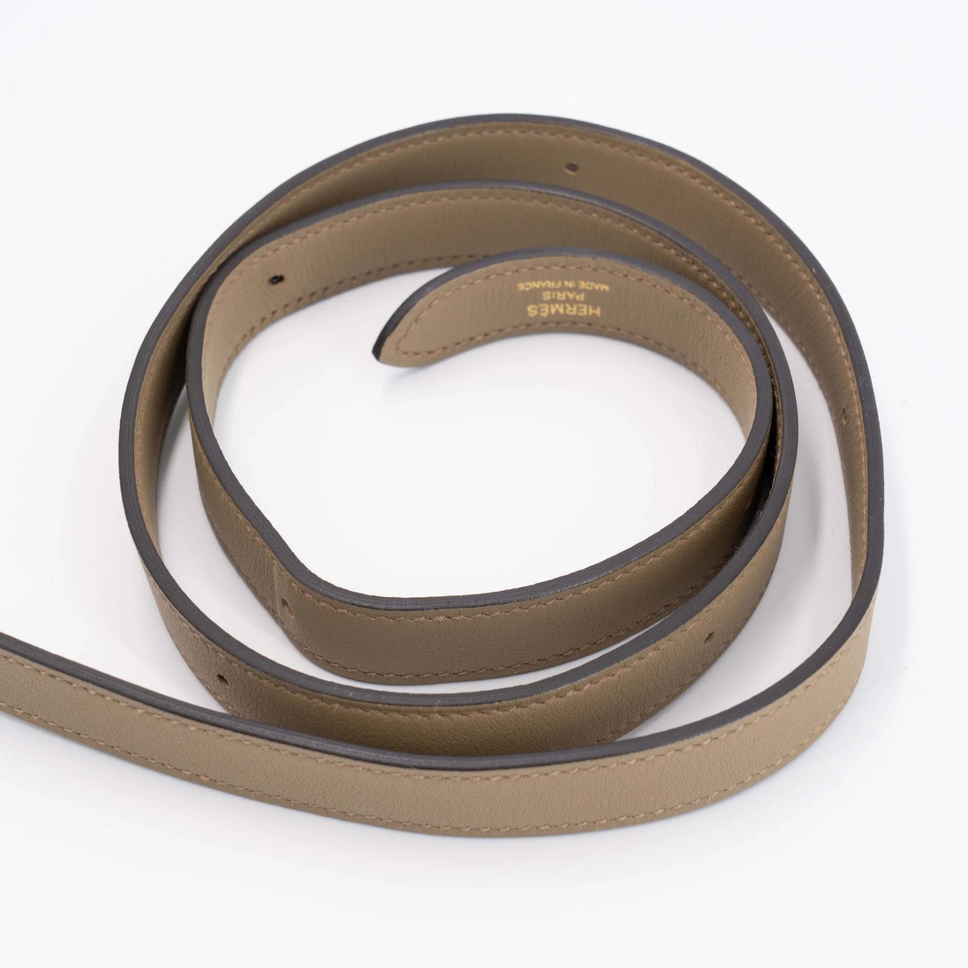Excellent ( Rank SA ) HERMÈS Kelly Moove Beige Marfa (8Q) Swift Gold hardware W (2024) - 33