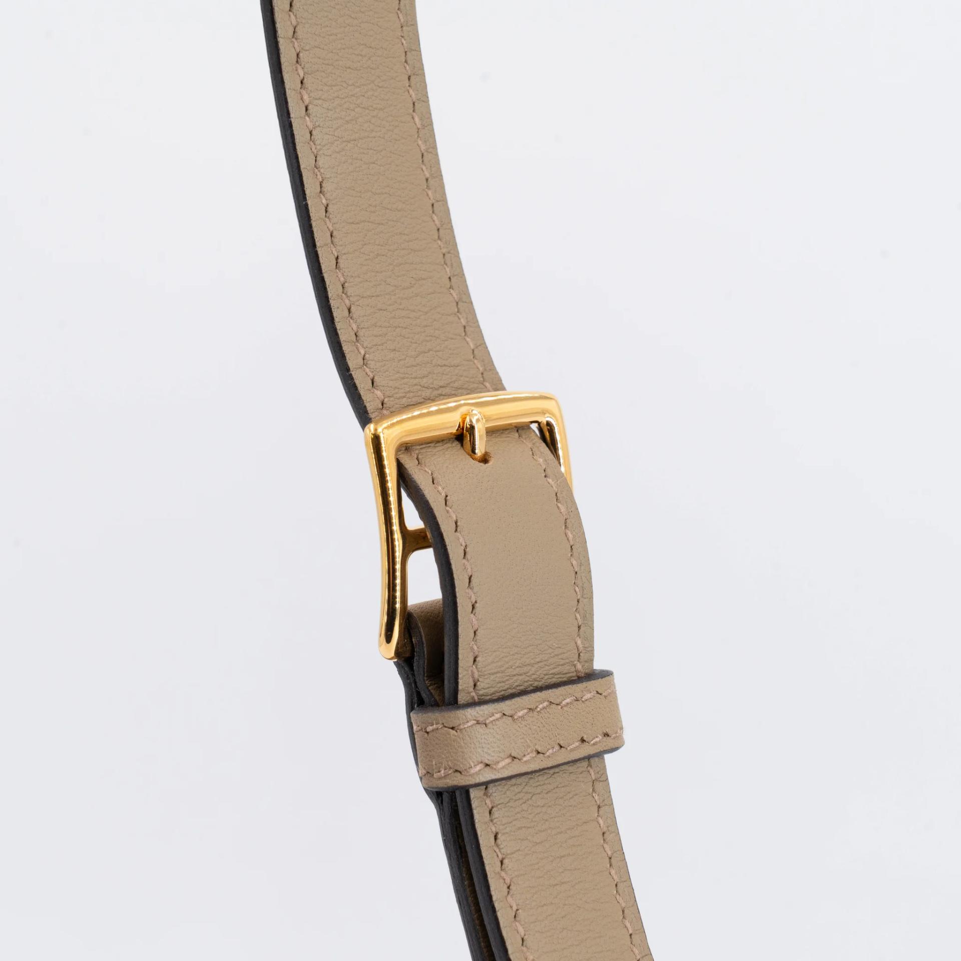 Excellent ( Rank SA ) HERMÈS Kelly Moove Beige Marfa (8Q) Swift Gold hardware W (2024) - 32