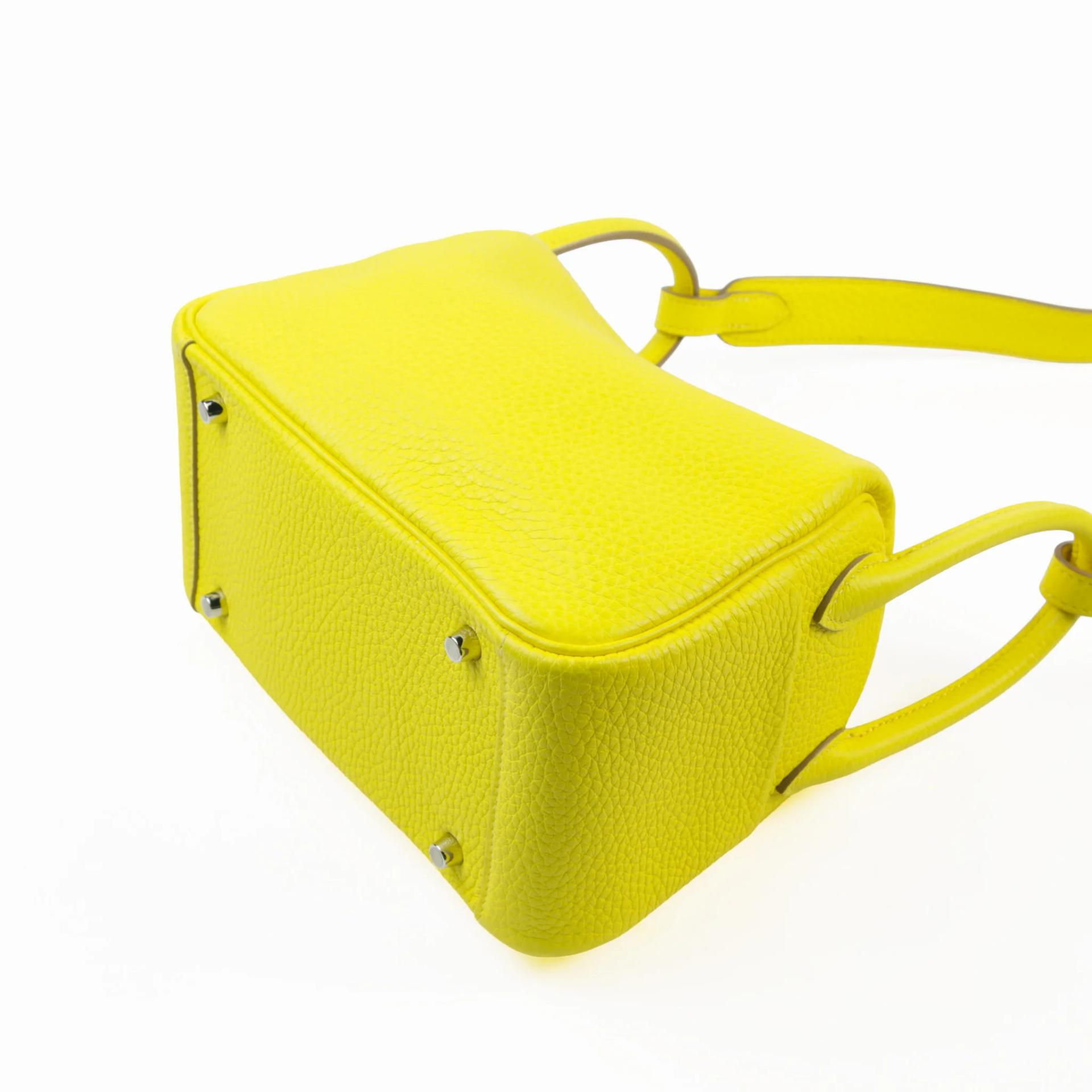 Excellent ( Rank SA ) HERMÈS Mini Lindy Lime (9R) Clemence Palladium hardware Z (2021) - 7