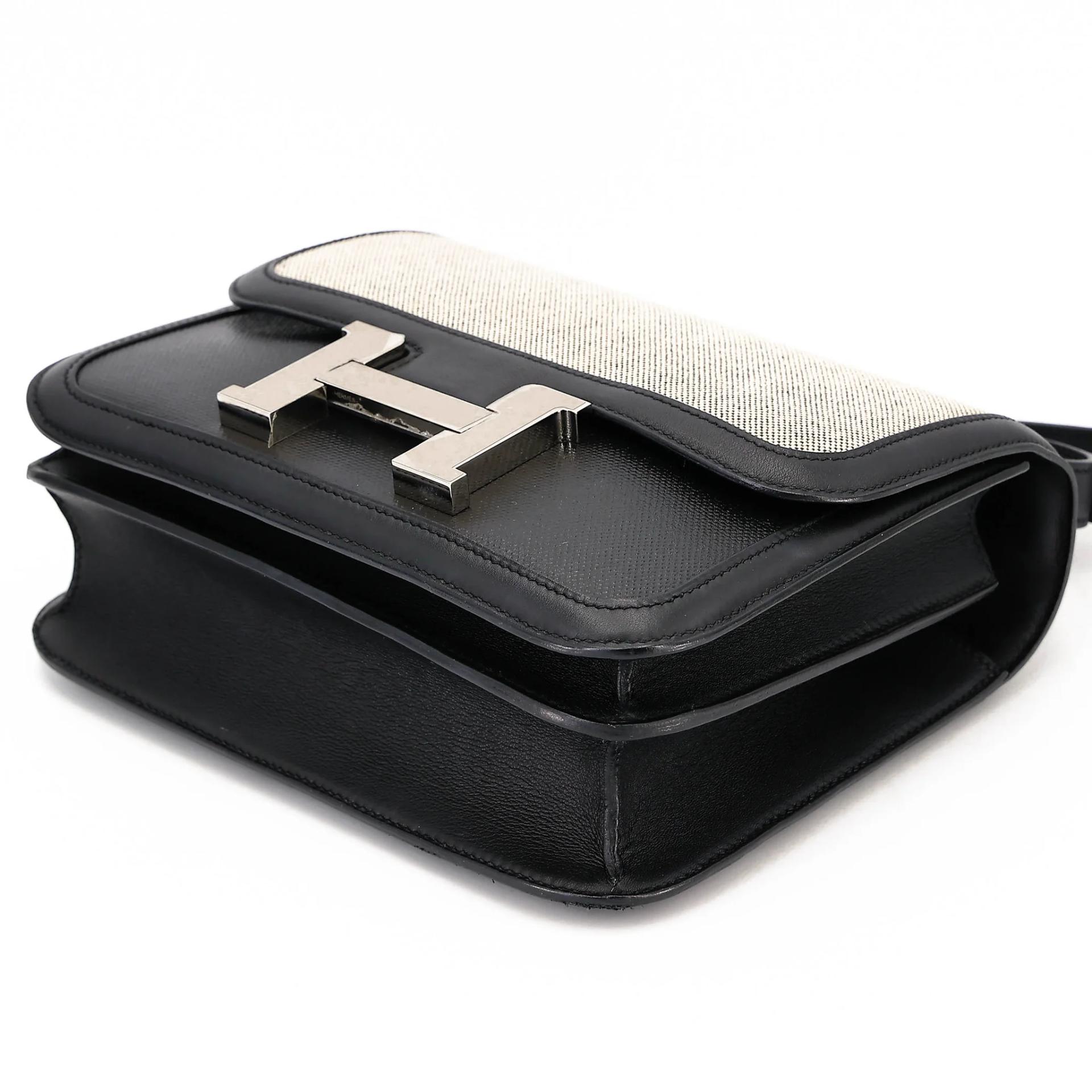 Very Good ( Rank A) HERMÈS Constance 24 Noir (89) Toile H canvas Swift Palladium hardware D (2019) - 4