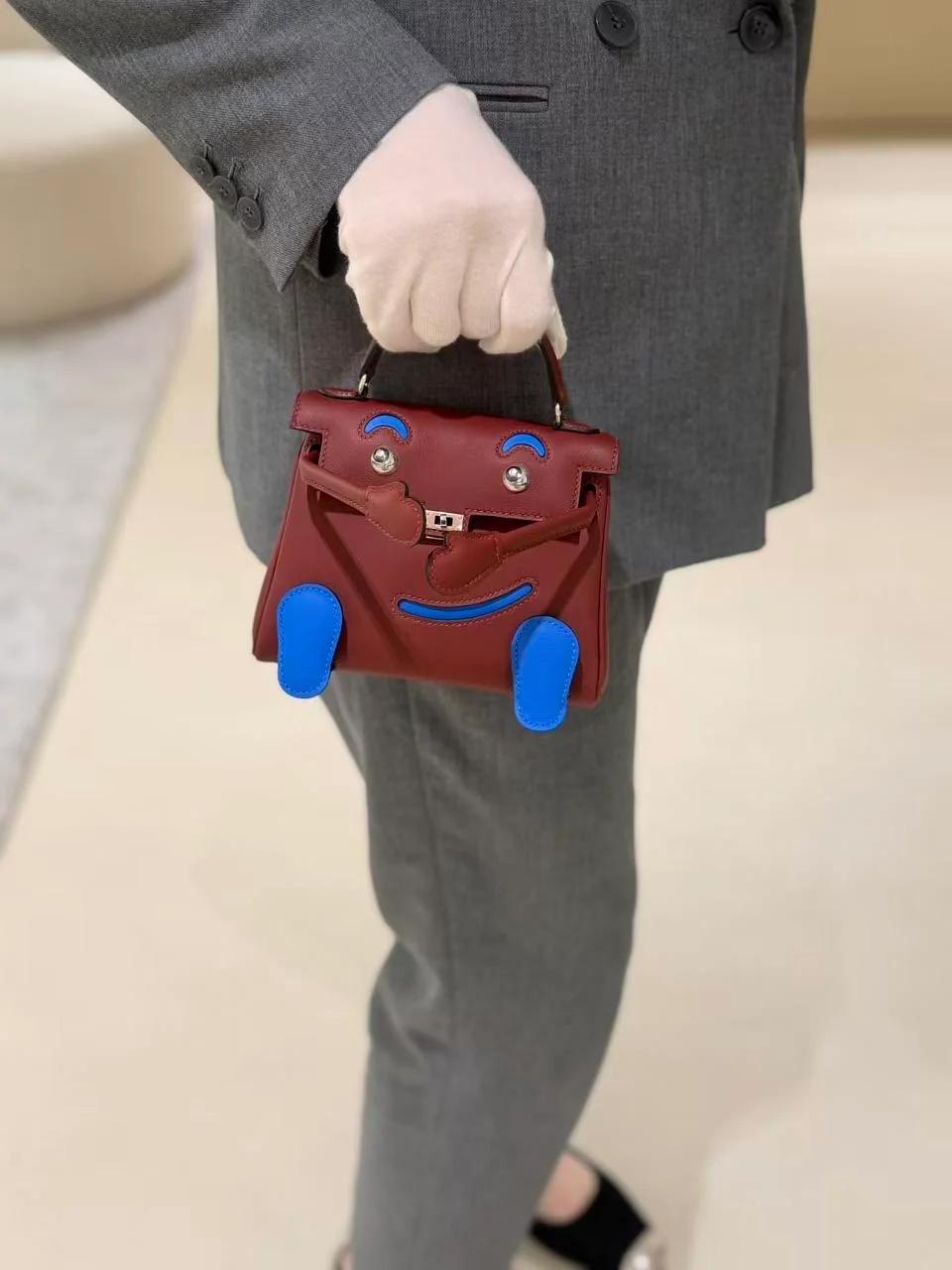 全新 HERMÈS 爱马仕 限量收藏款 Kelly Doll 55 爱马仕红 Rouge H T7 水妖蓝 Bleu Hydra Swift牛皮 银扣 G刻 2026年 - 5