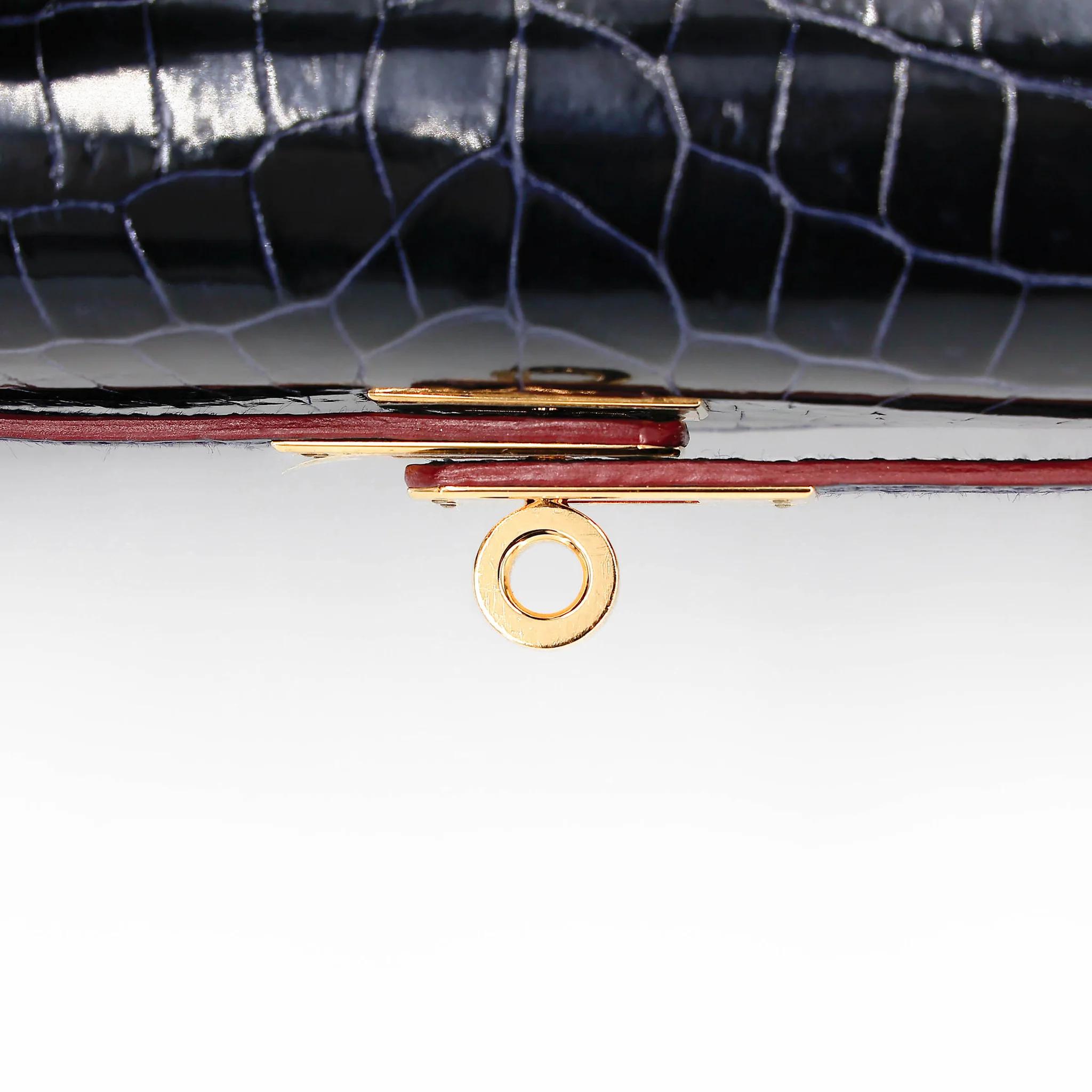 Very Good ( Rank A) HERMÈS Limited Edition Kelly 25 Sellier Navy (7U) Shiny Niloticus Crocodile Gold hardware X (2016) - 13
