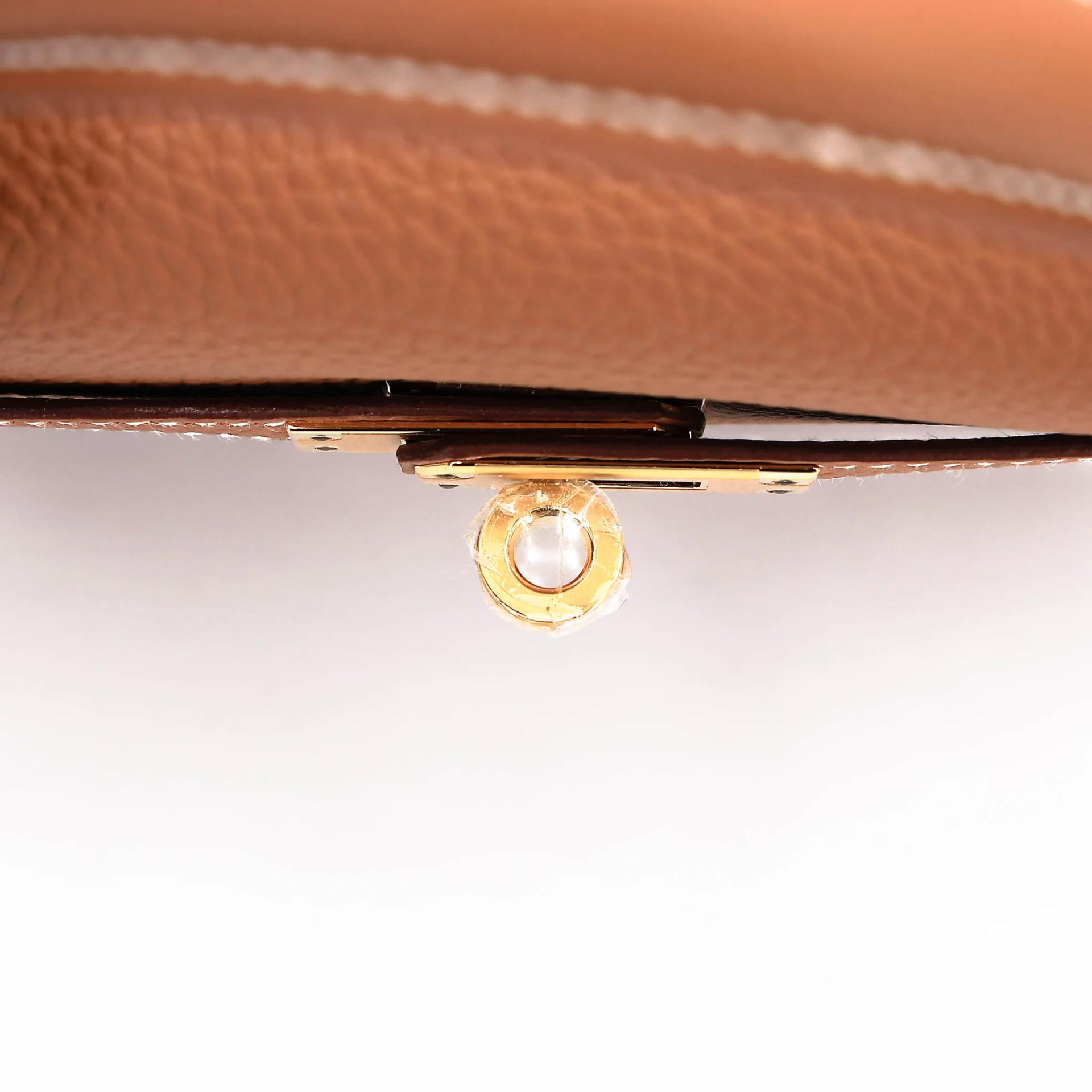 Excellent ( Rank SA ) HERMÈS Kelly 25 Gold (37) Togo Gold hardware W (2024) - 10